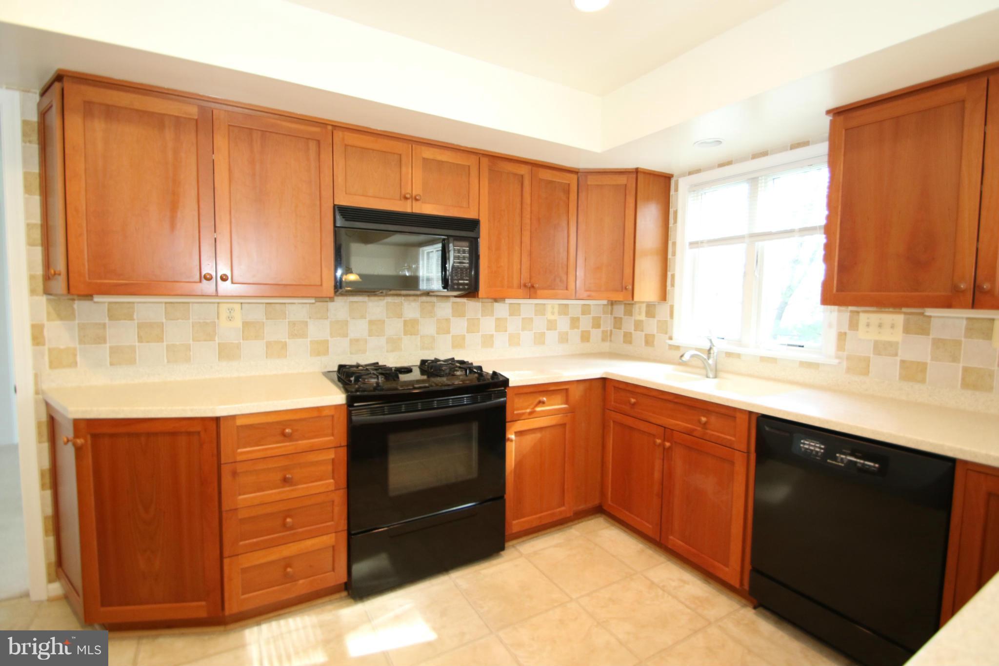 SEMINARY RIDGE - Residential Lease