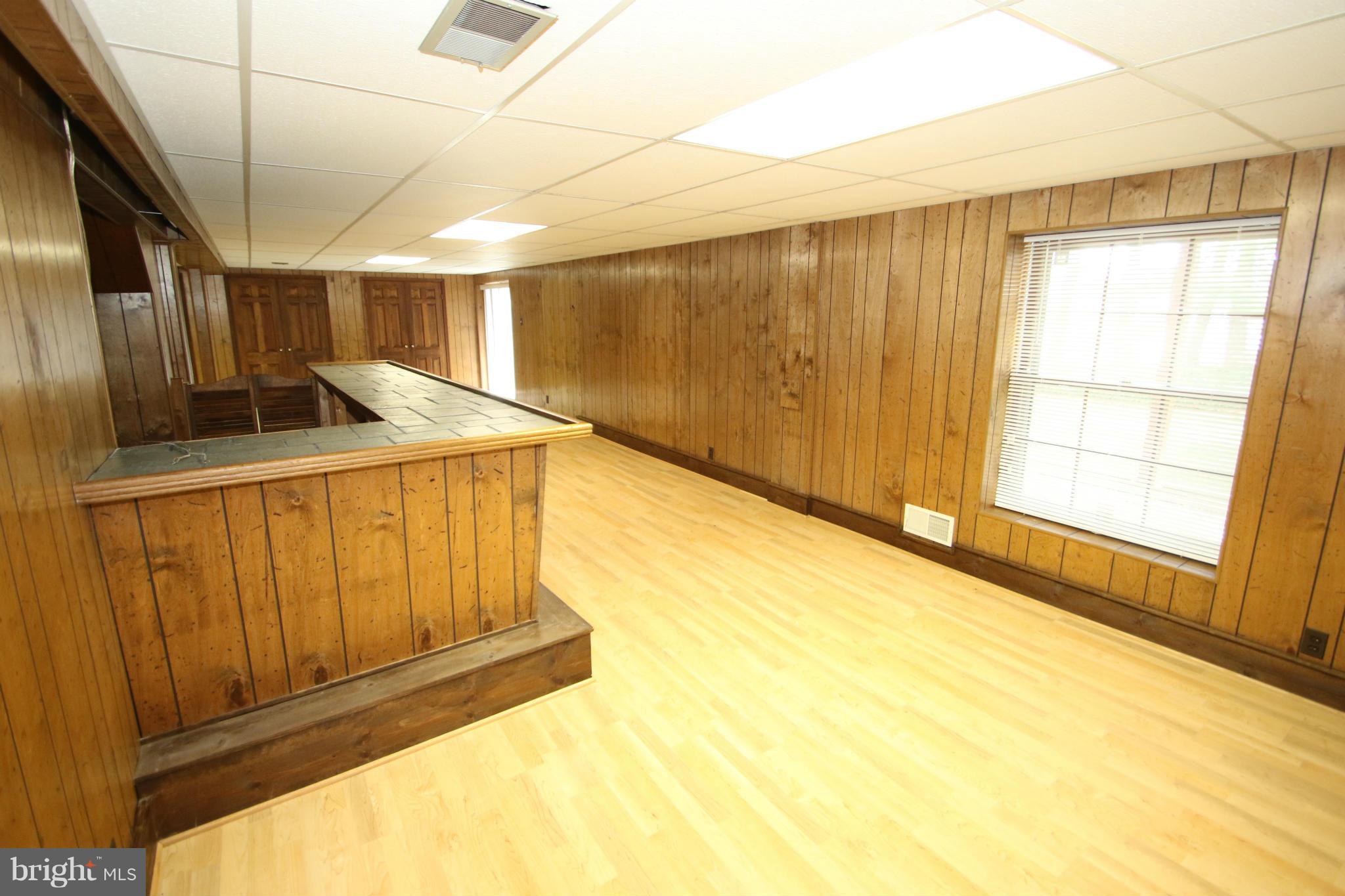 SEMINARY RIDGE - Residential Lease