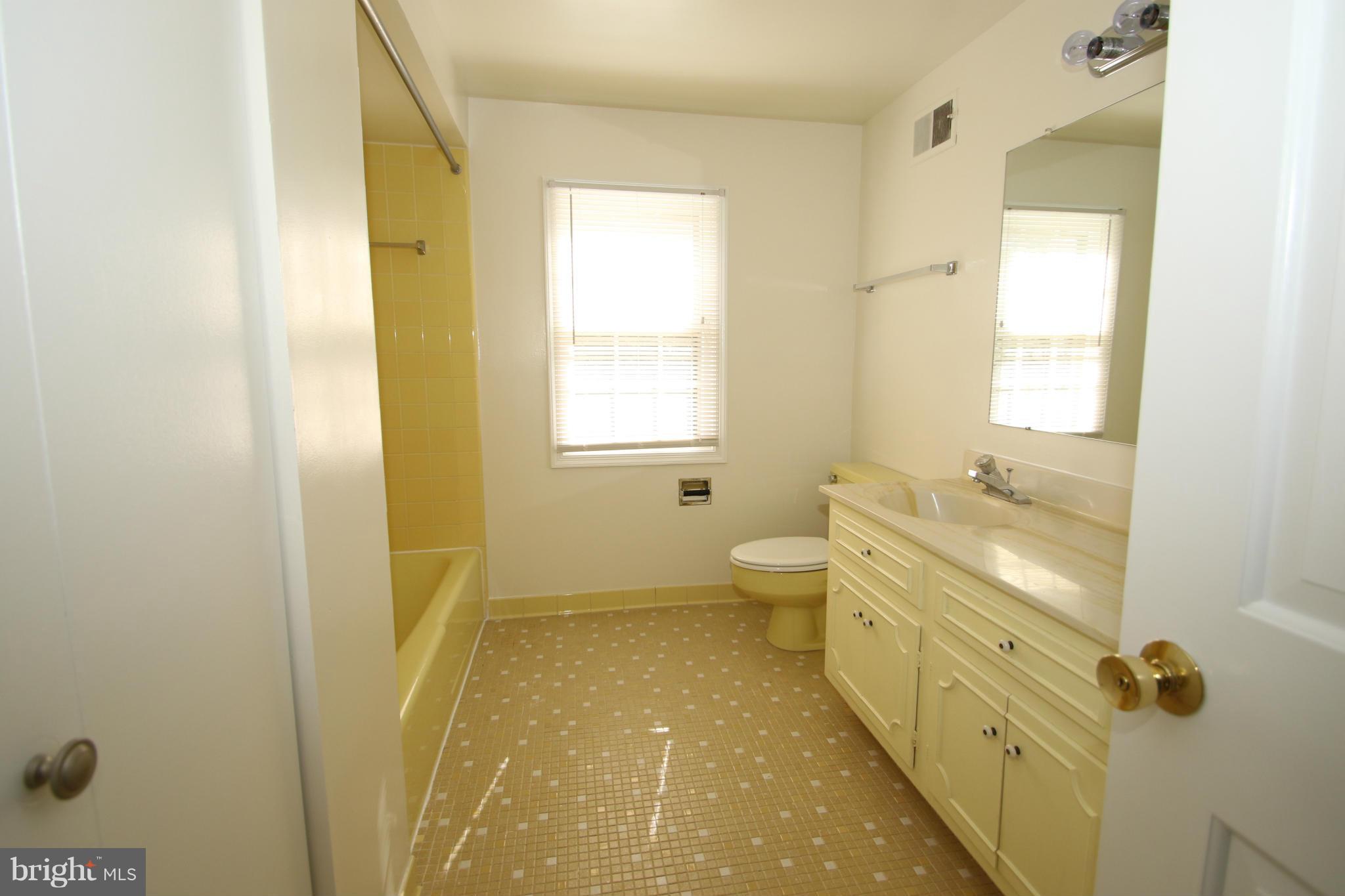 SEMINARY RIDGE - Residential Lease