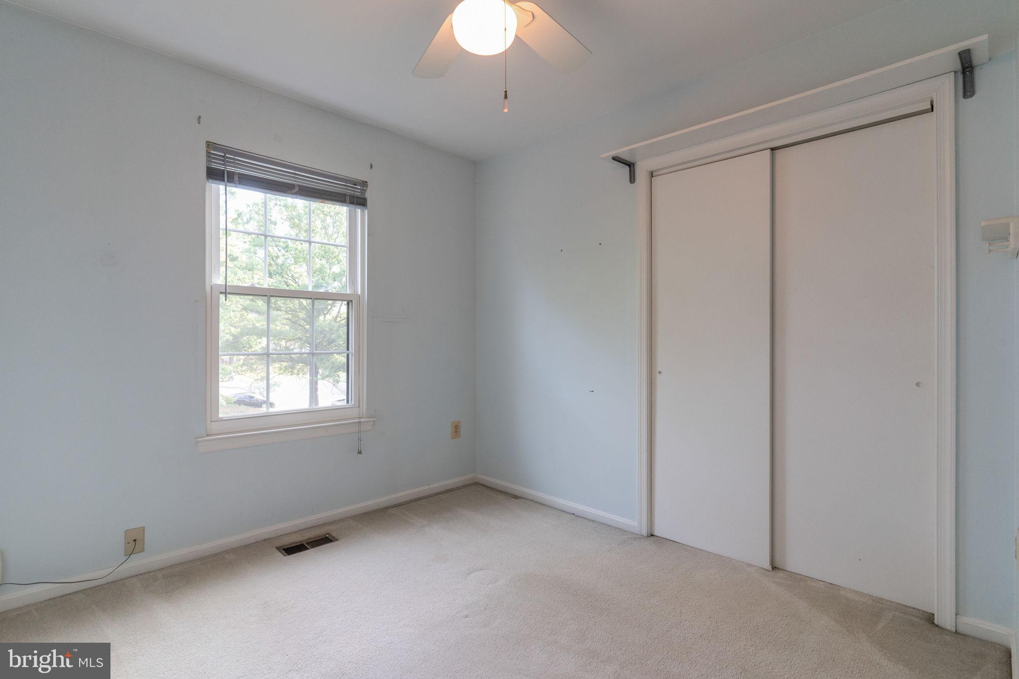 COUNTRYSIDE - Residential