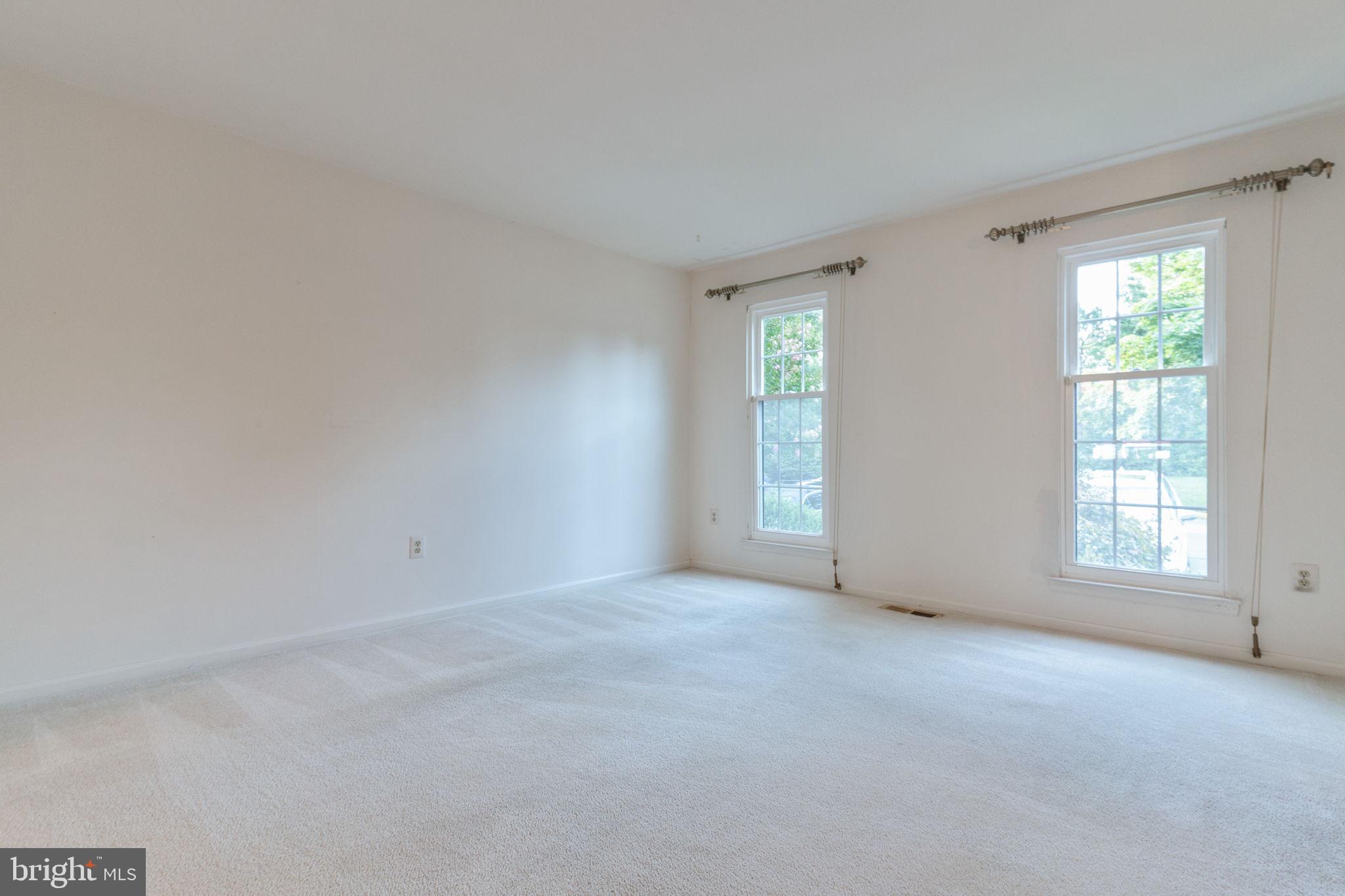 COUNTRYSIDE - Residential