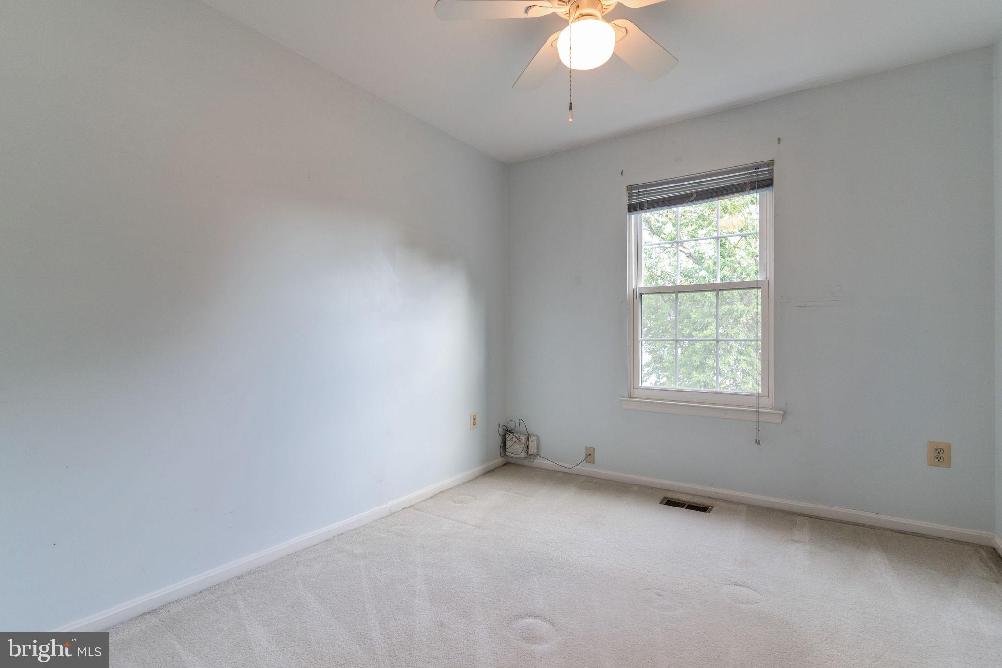 COUNTRYSIDE - Residential