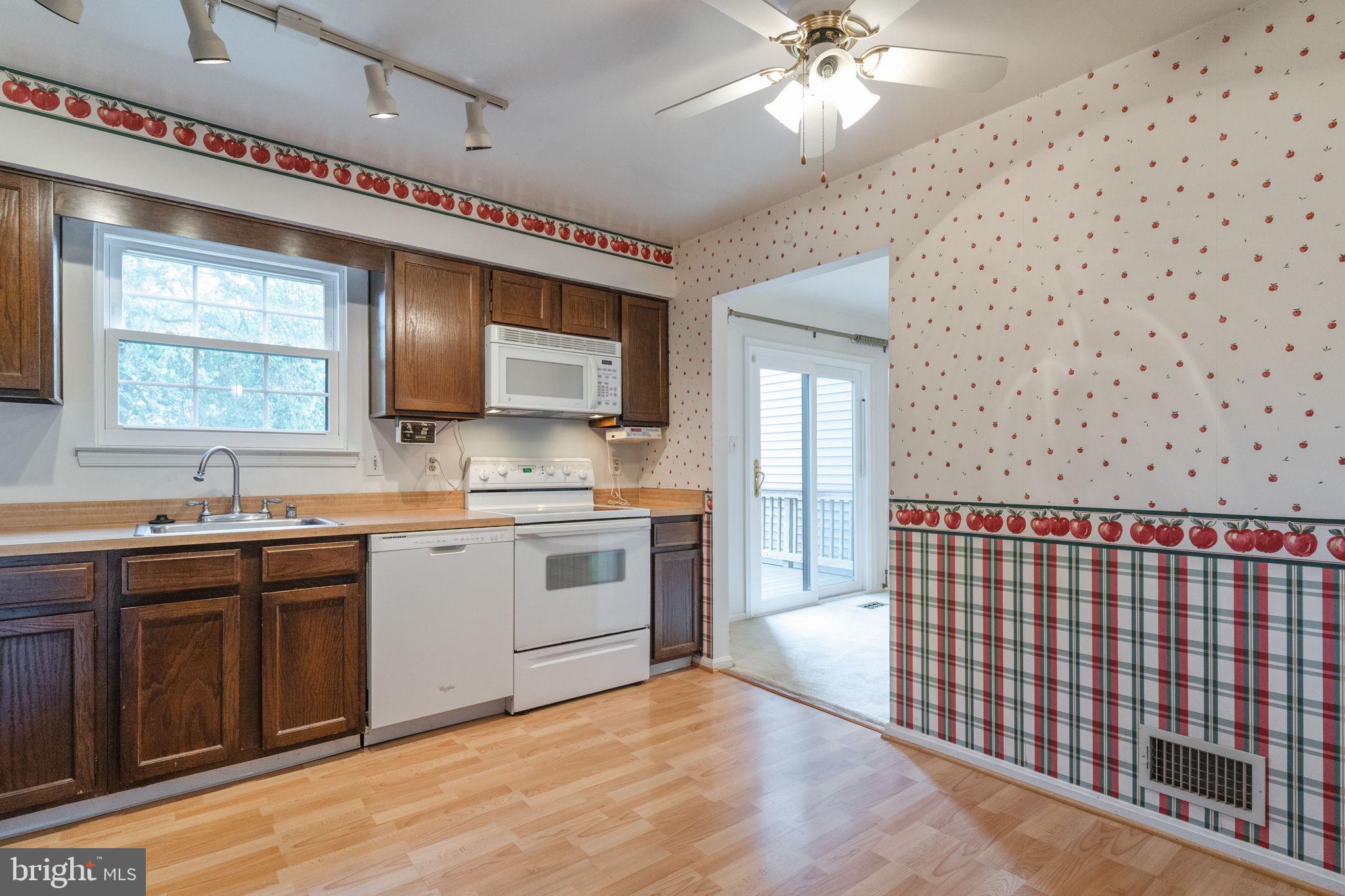 COUNTRYSIDE - Residential