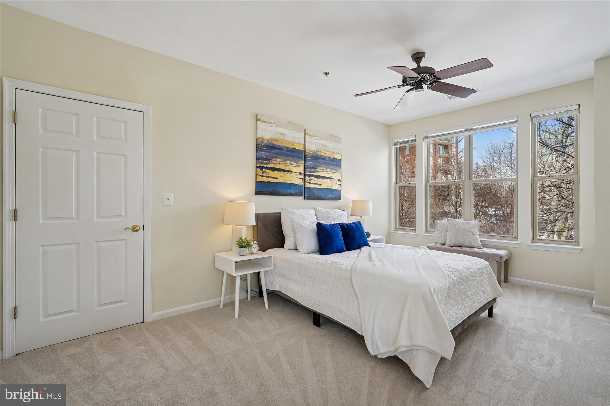 STRATFORD - Residential