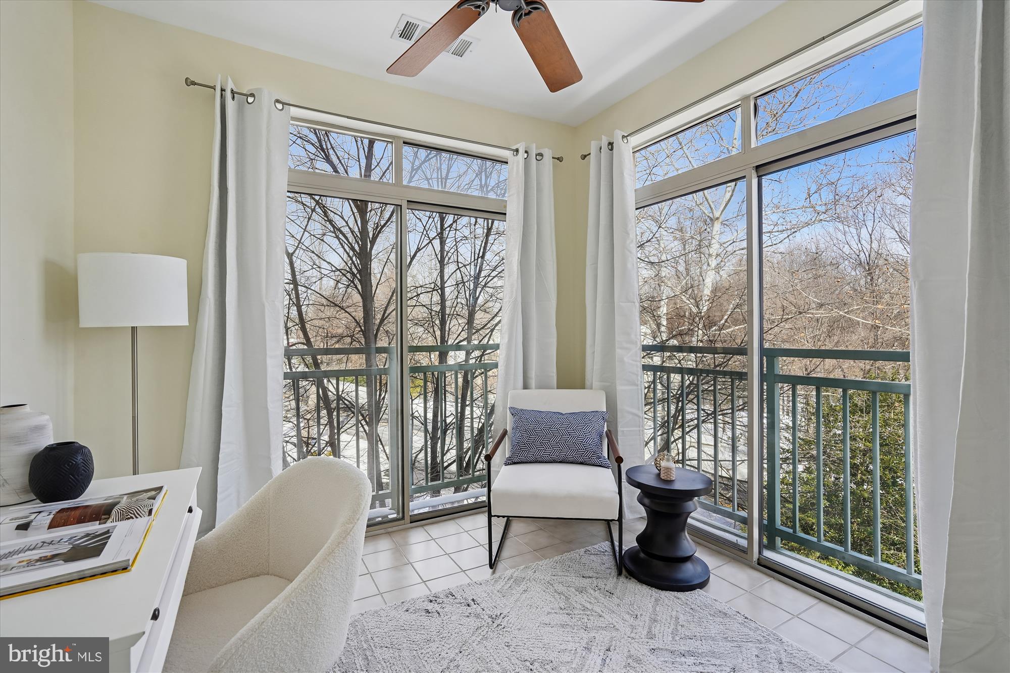 STRATFORD - Residential