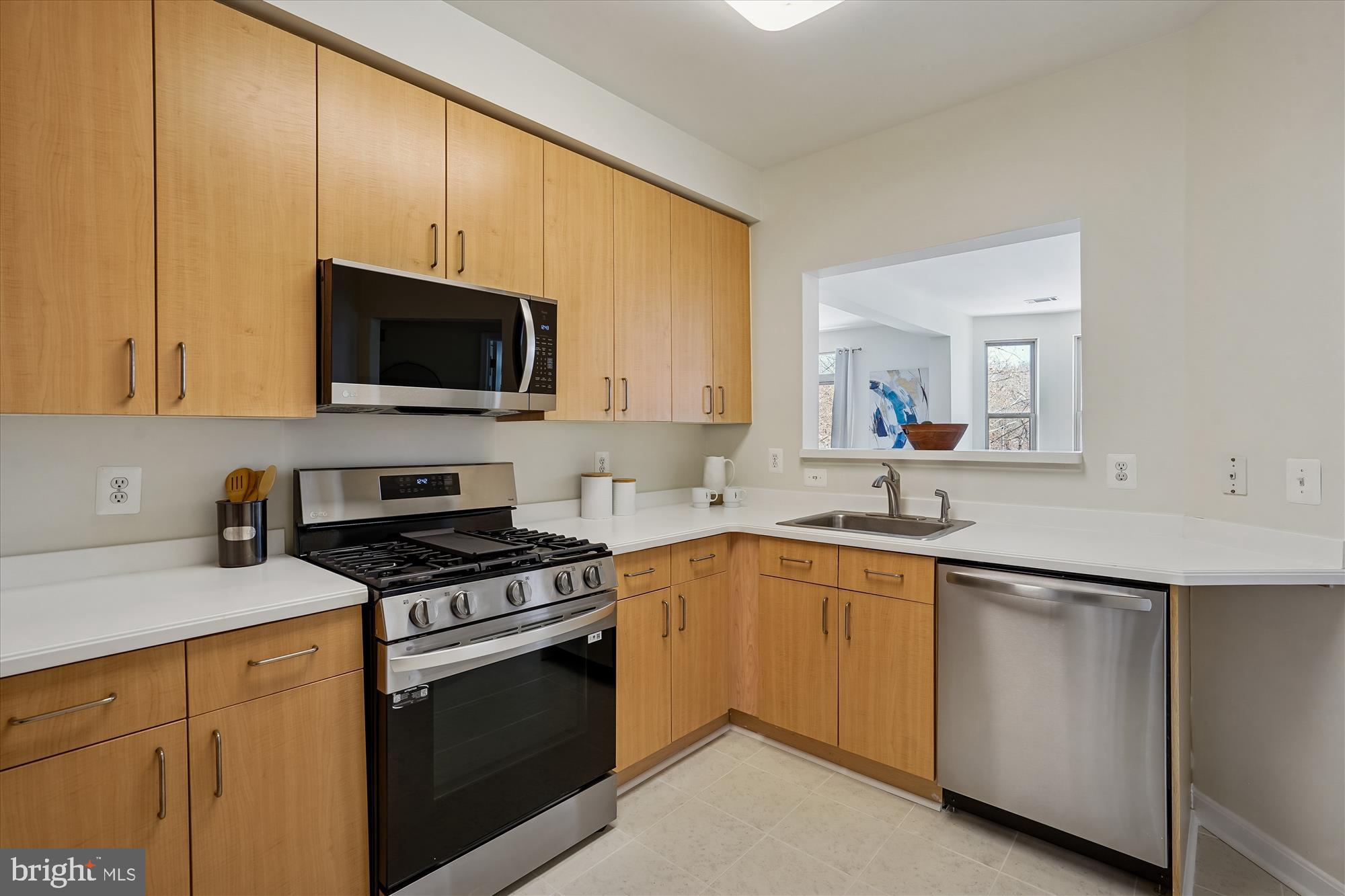 STRATFORD - Residential