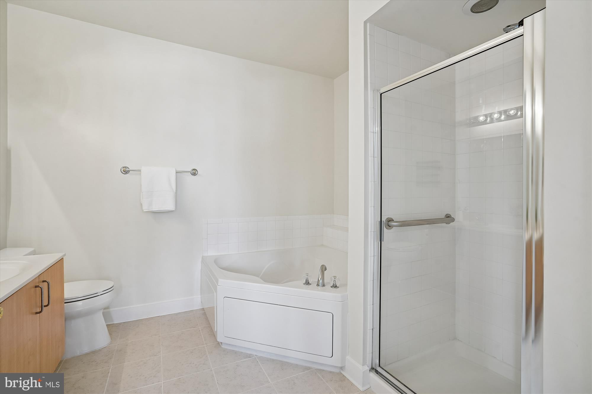 STRATFORD - Residential