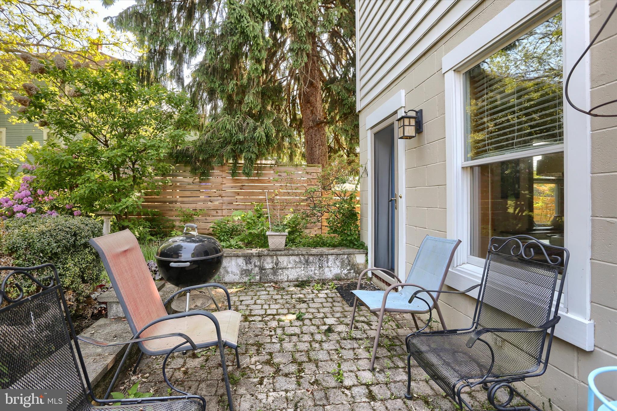 DILLSBURG BORO - Residential