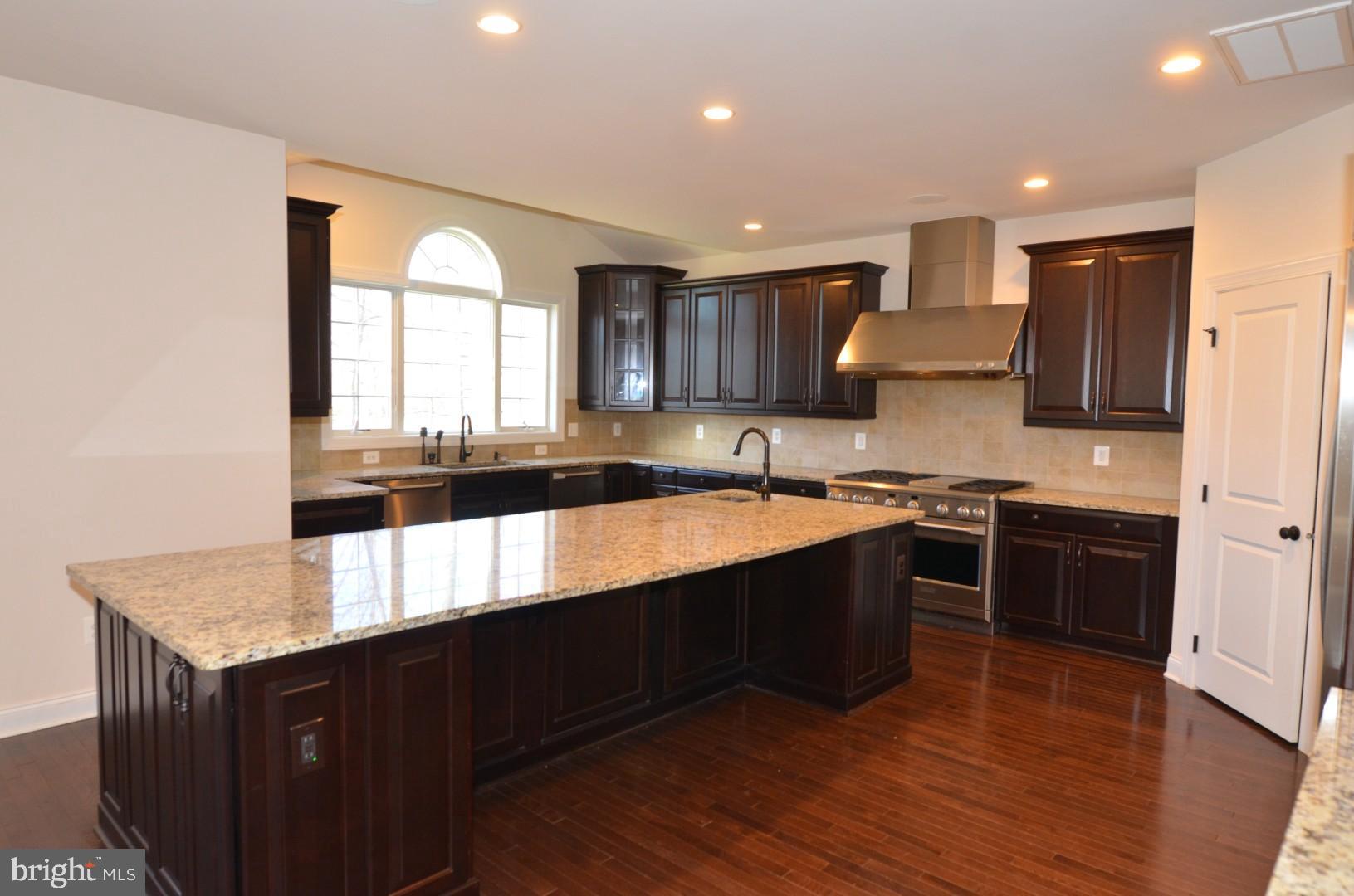 DOMINION VALLEY COUNTRY CLUB - Residential