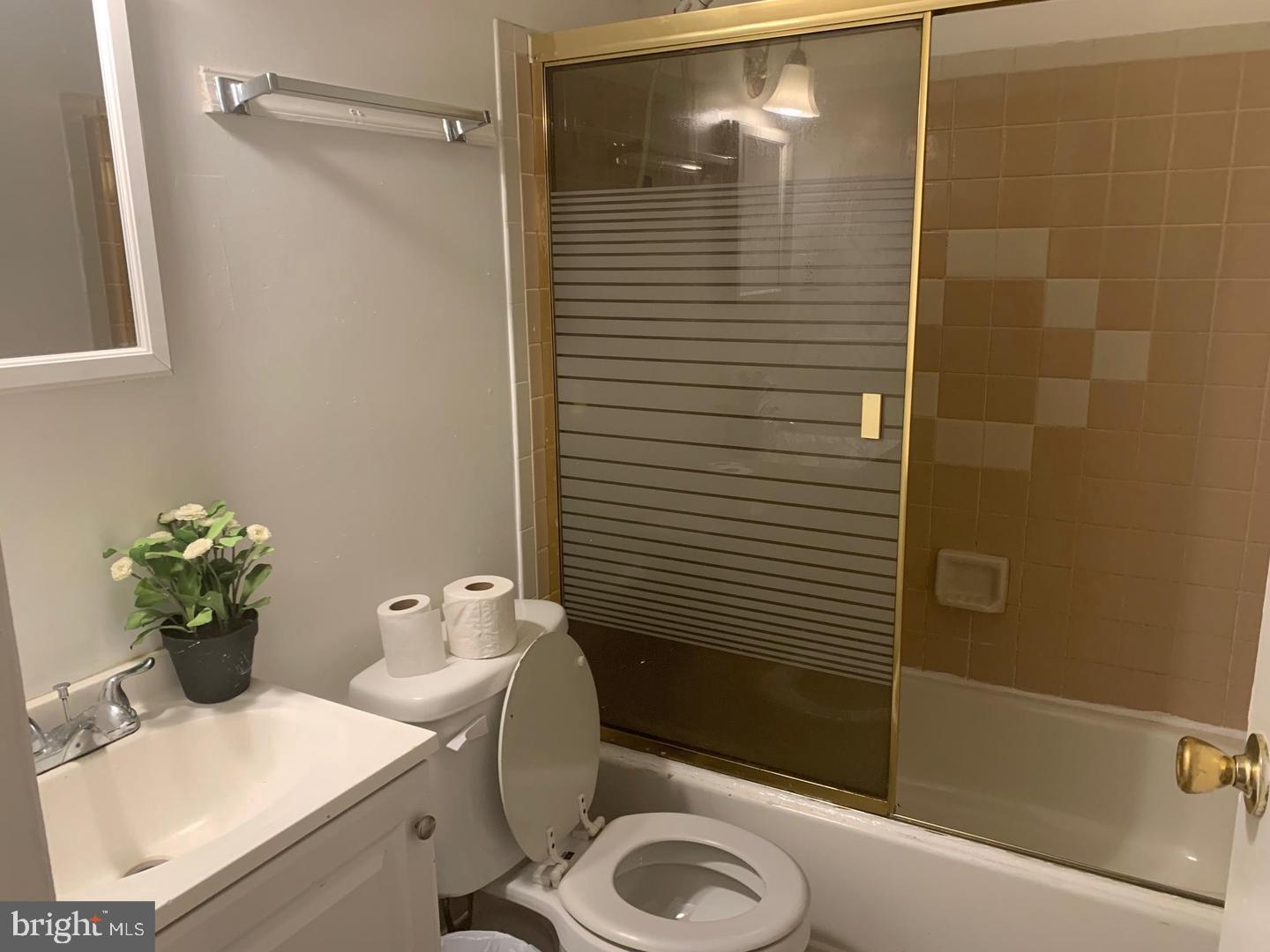 PHILADELPHIA - Residential