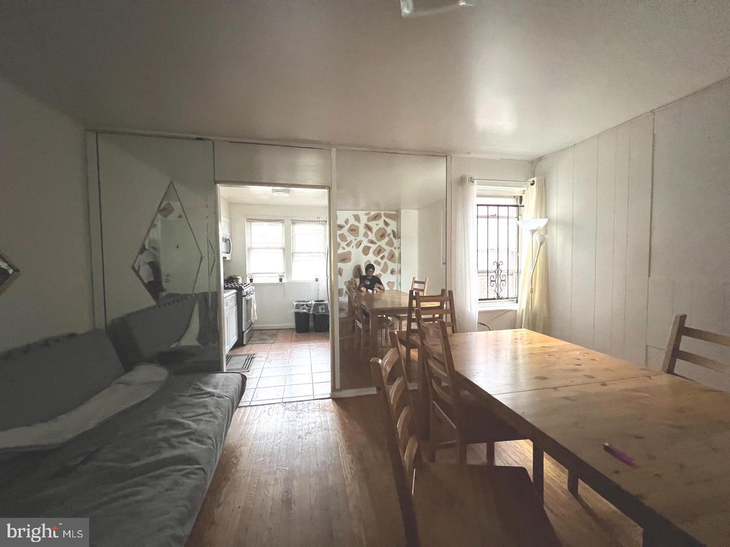 PHILADELPHIA - Residential