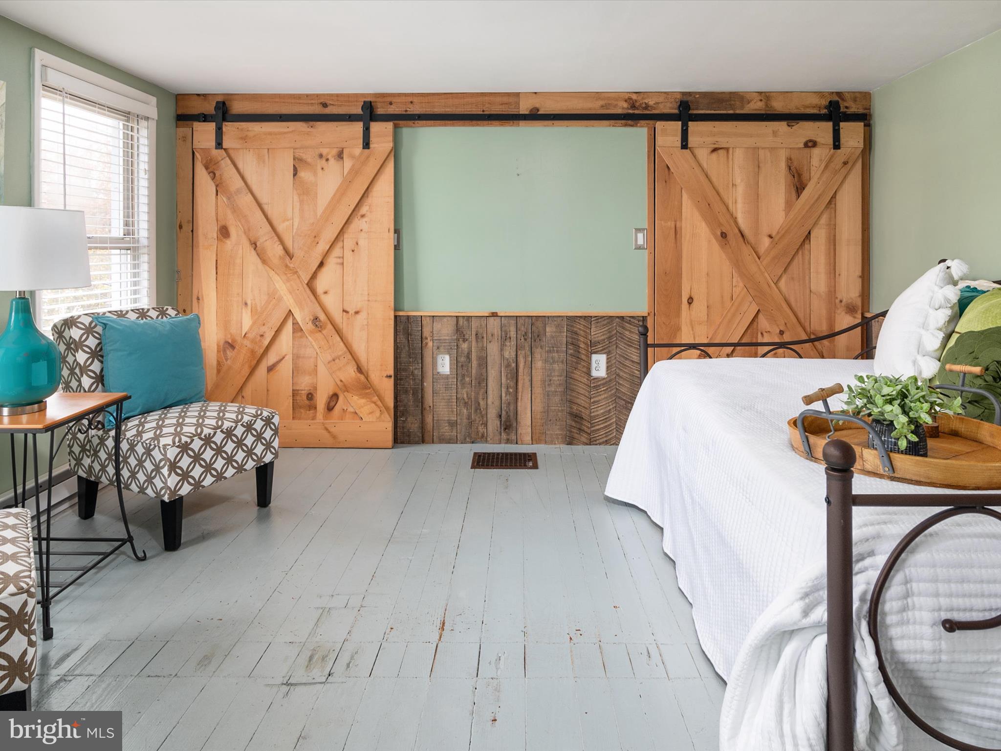 CENTREVILLE - Residential