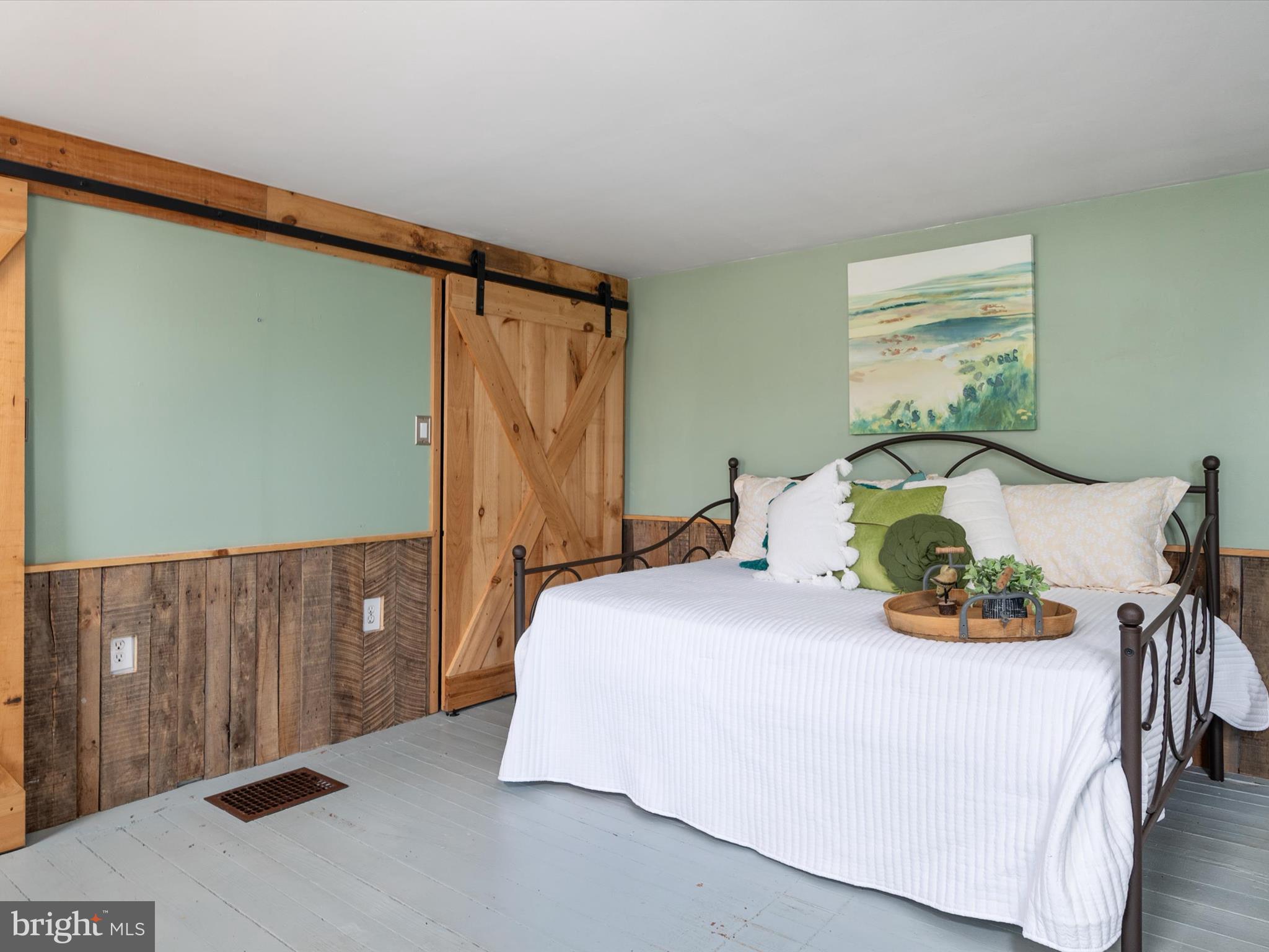 CENTREVILLE - Residential