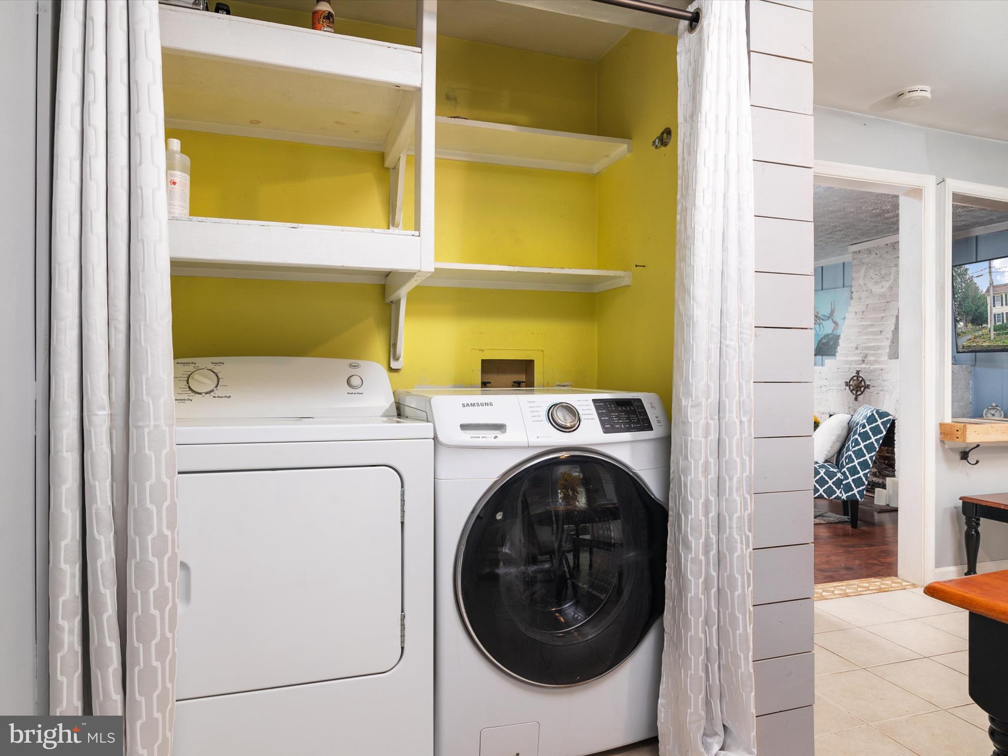 CENTREVILLE - Residential