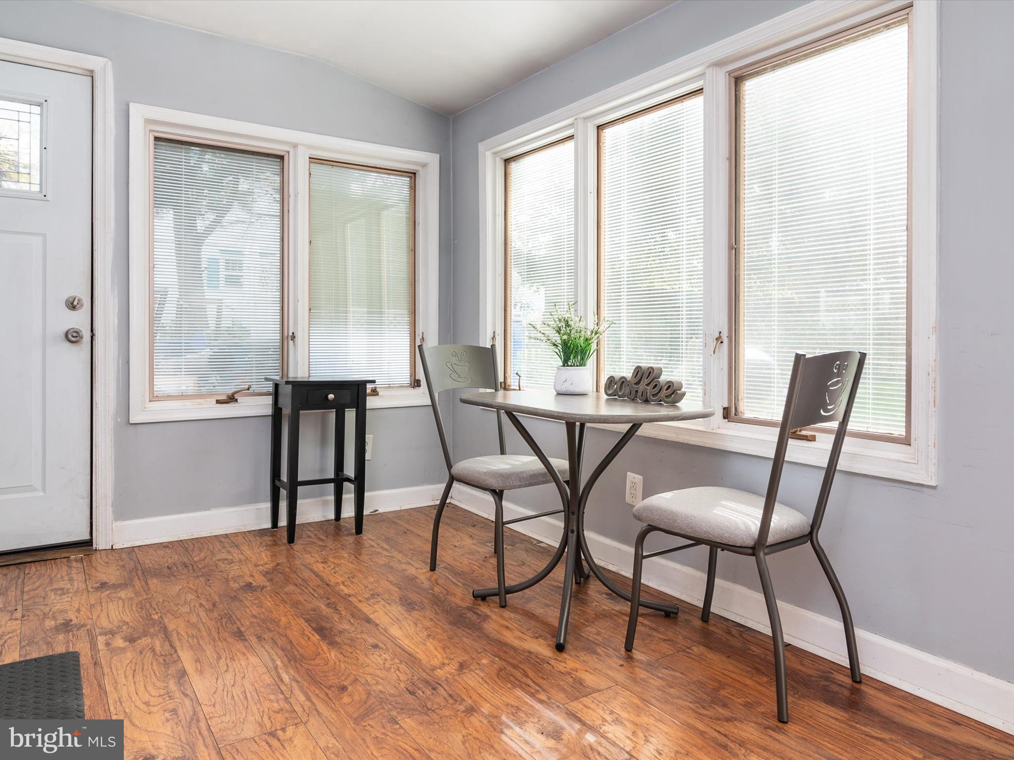 CENTREVILLE - Residential