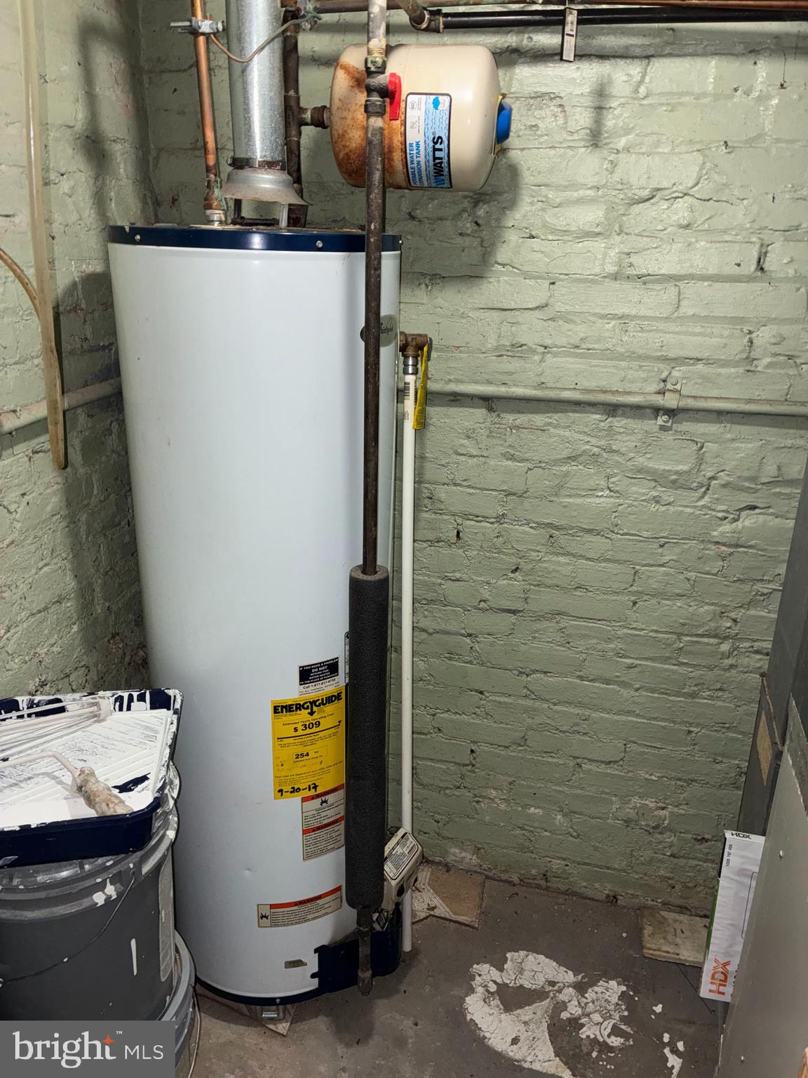 HIGHLANDTOWN - Residential