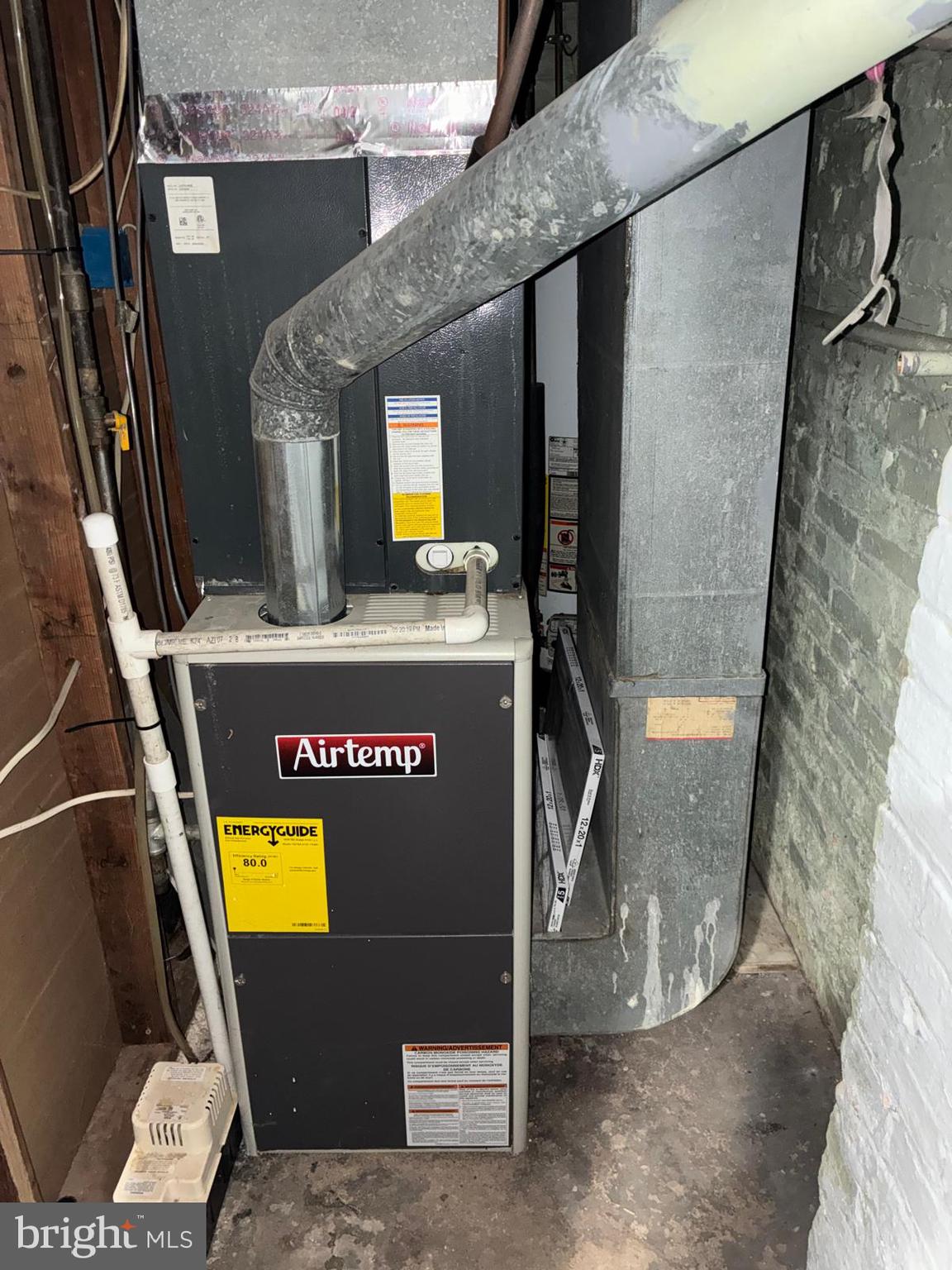 HIGHLANDTOWN - Residential