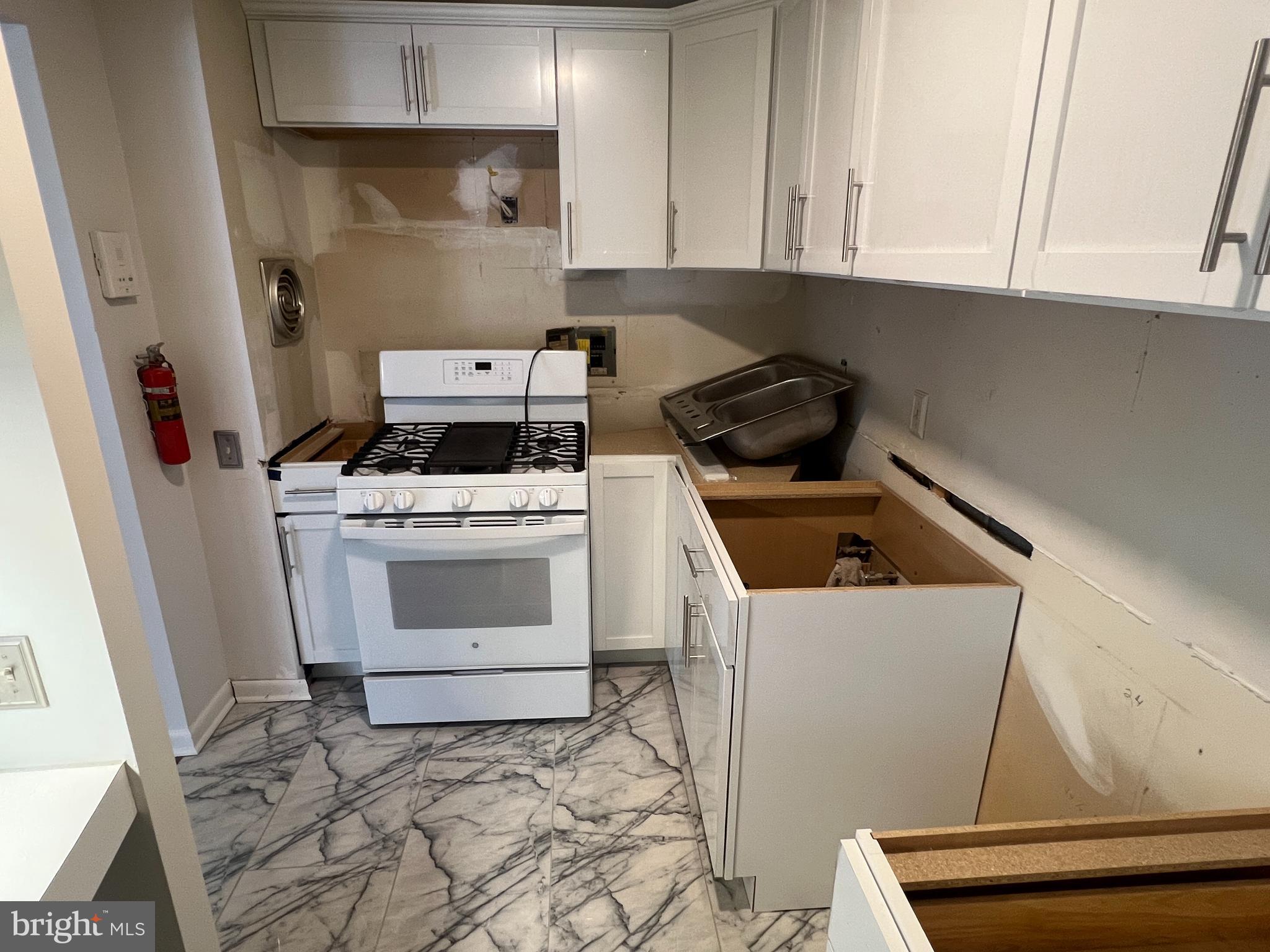 EDGEWOOD - Residential