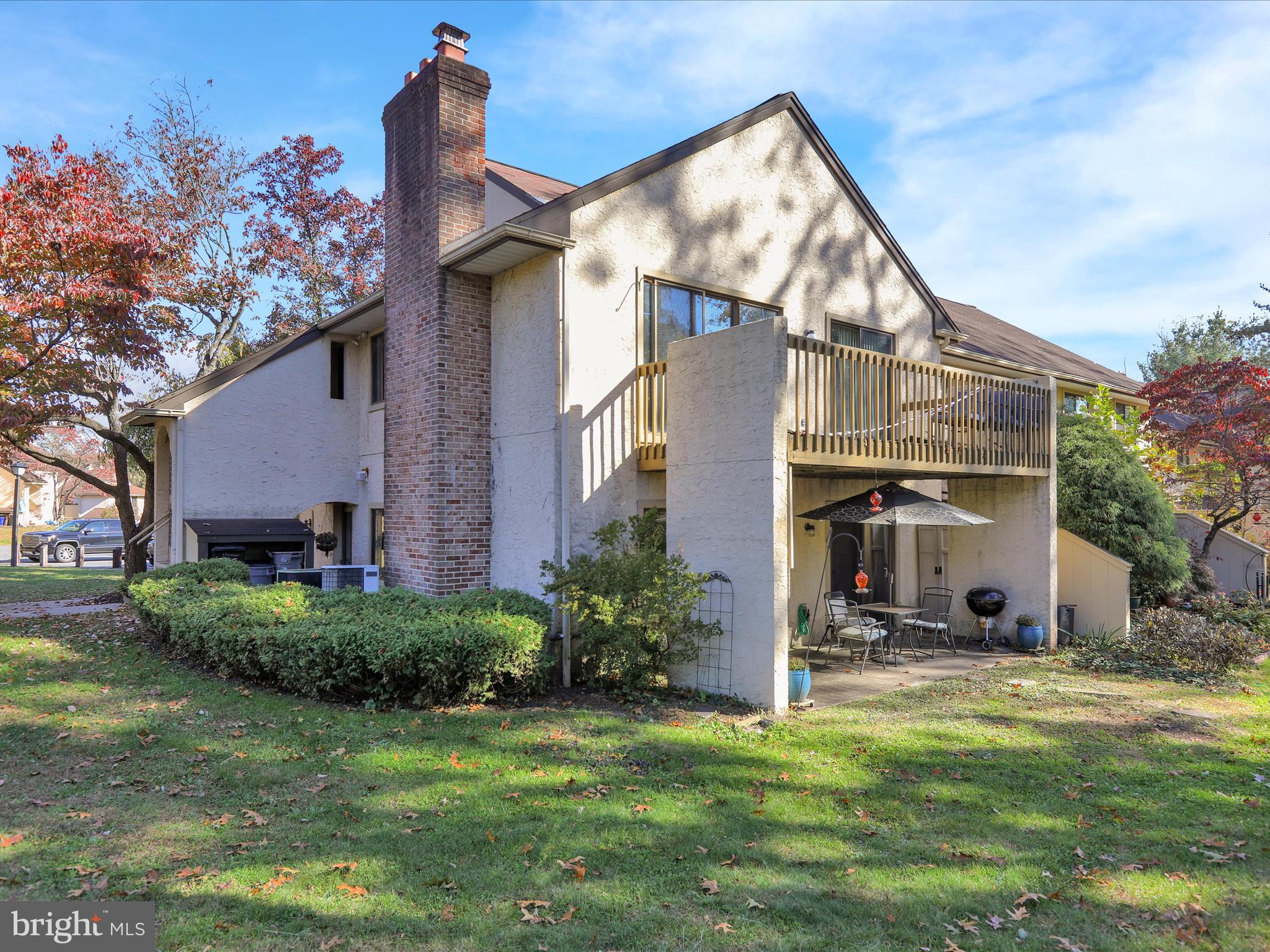 FLYING HILLS - Residential Lease