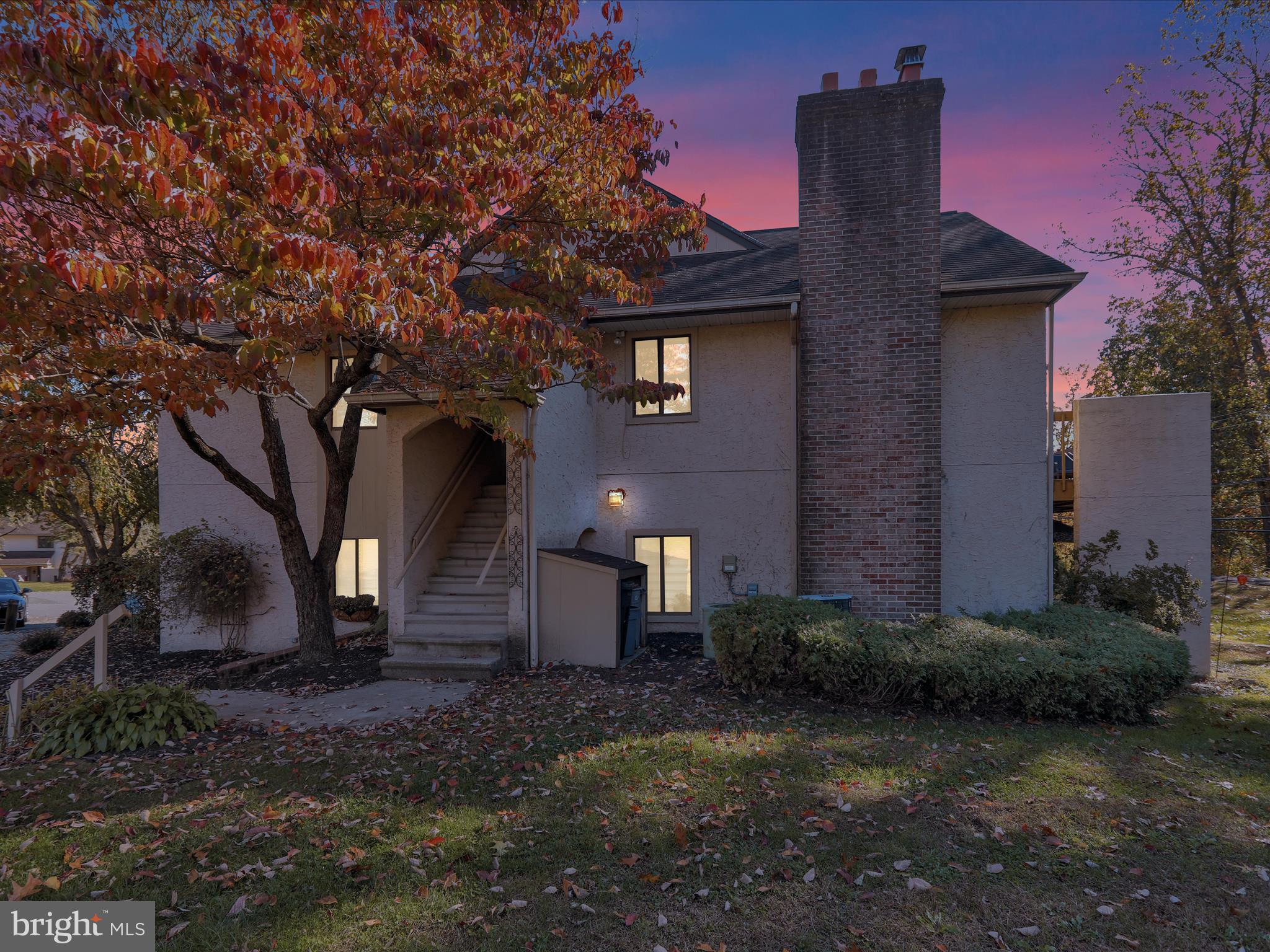 FLYING HILLS - Residential Lease