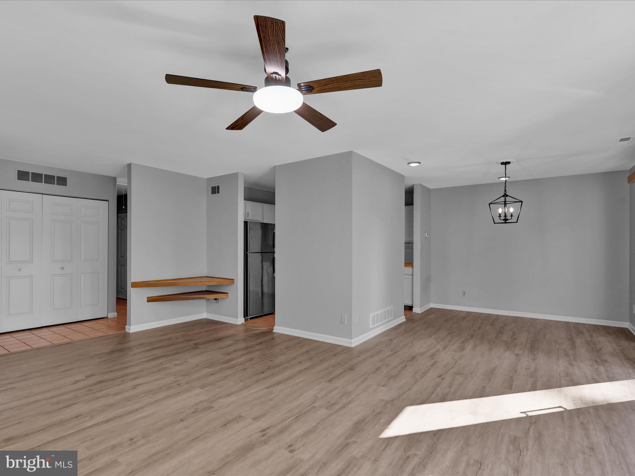 FLYING HILLS - Residential Lease