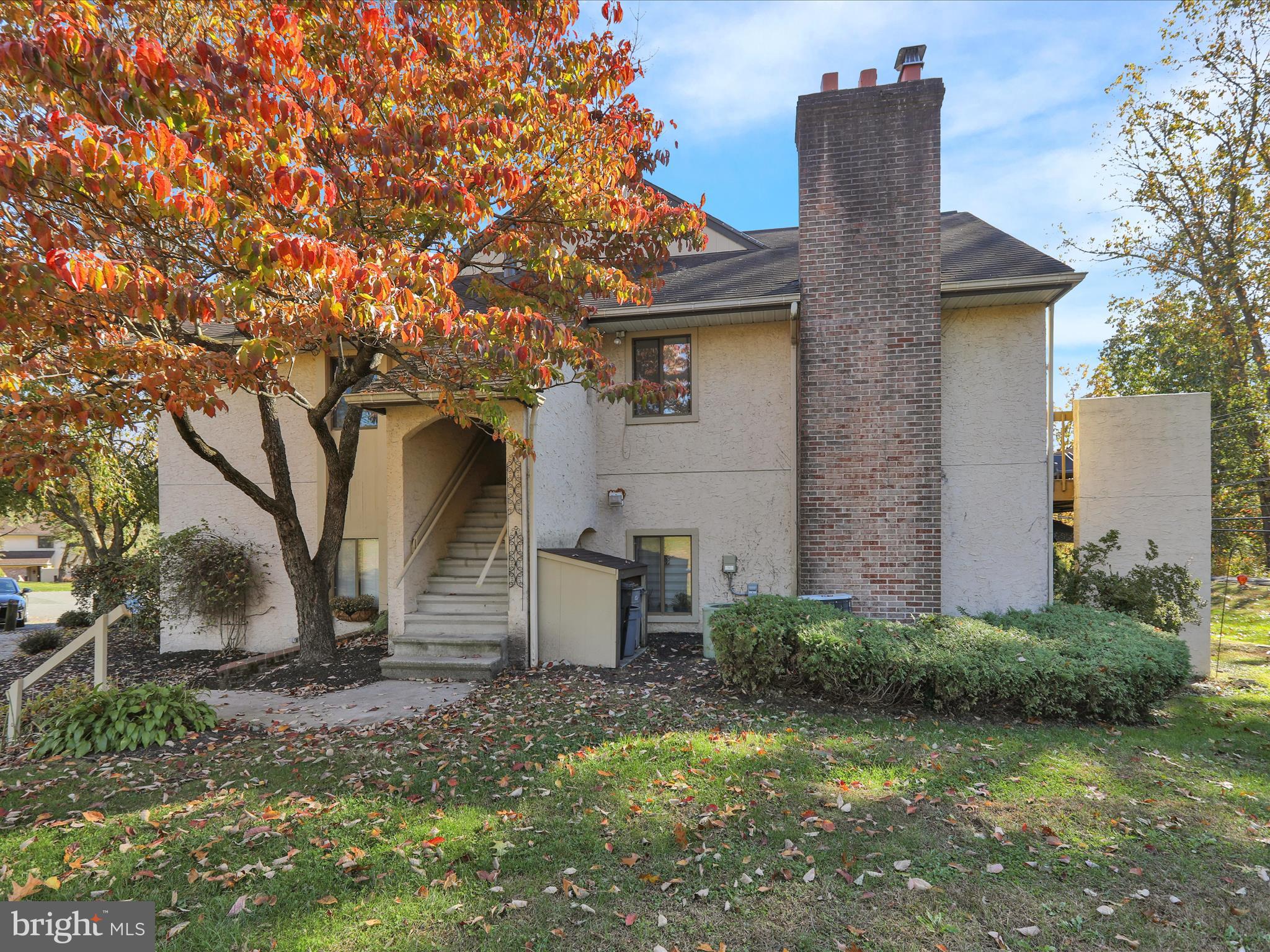 FLYING HILLS - Residential Lease