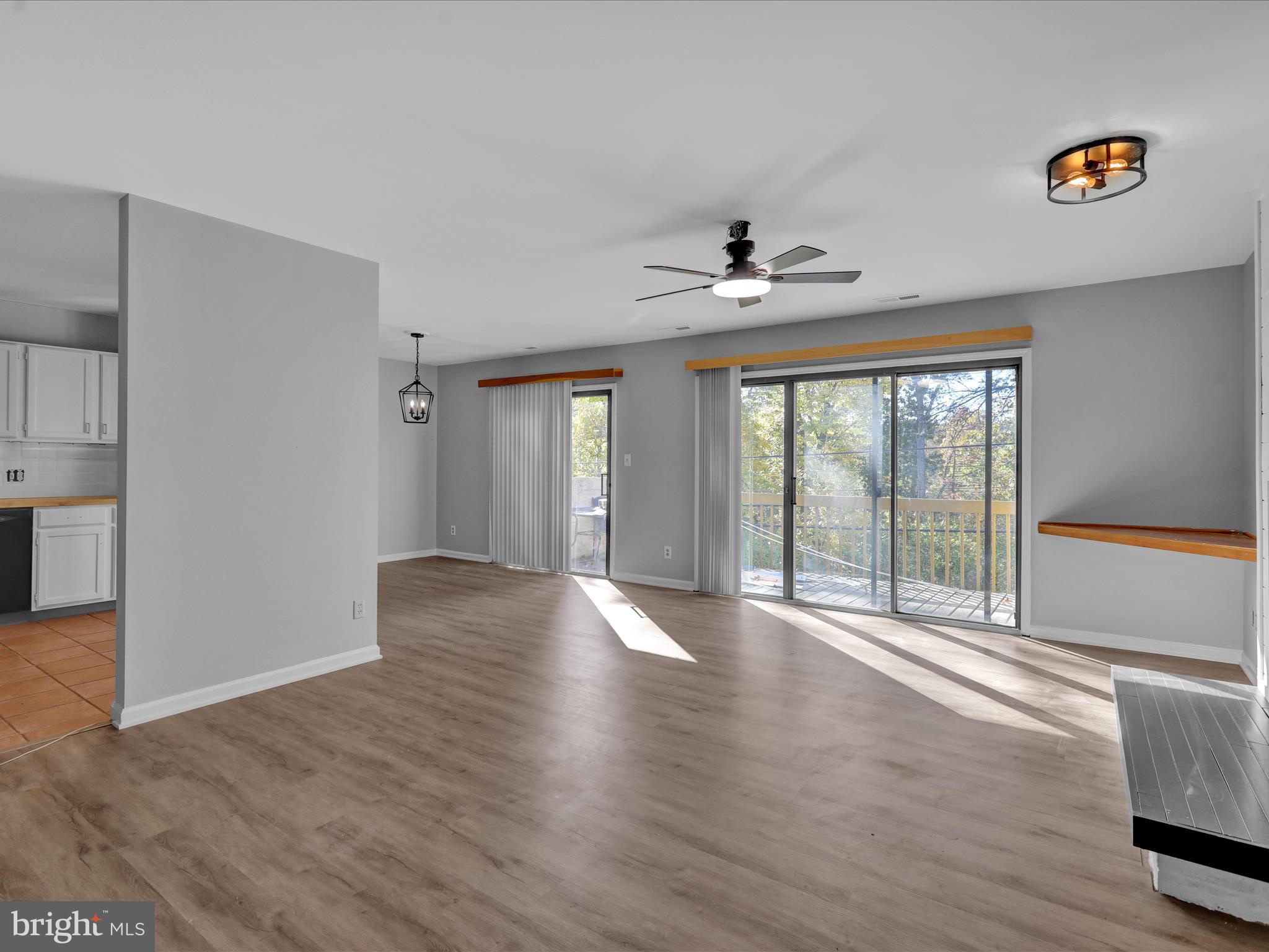 FLYING HILLS - Residential Lease