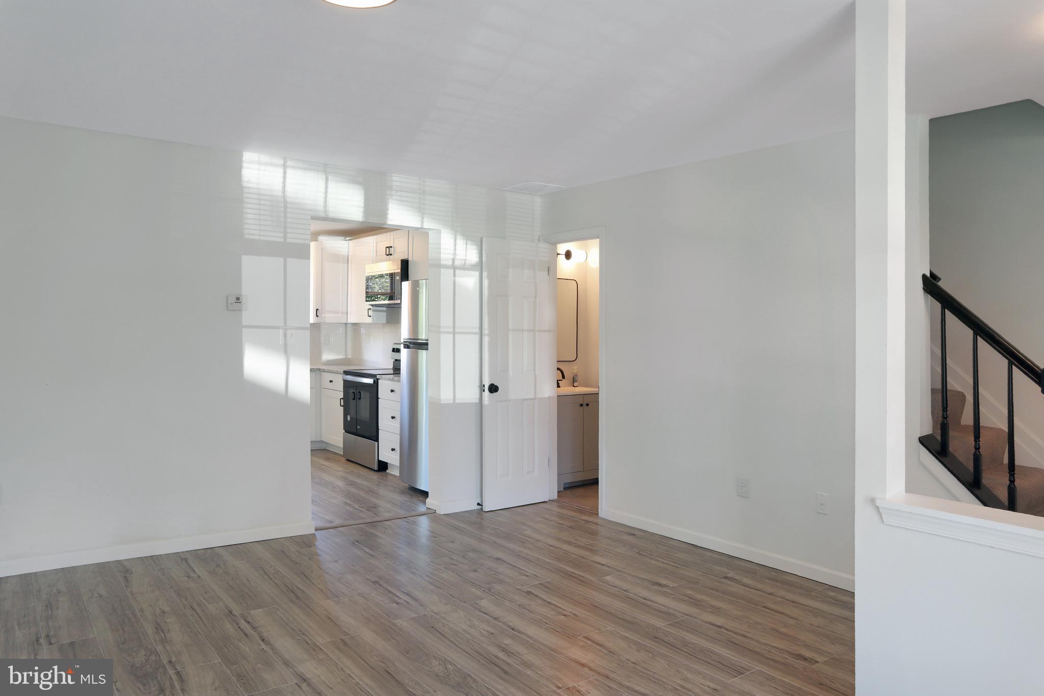 RIVERSIDE RUN - Residential