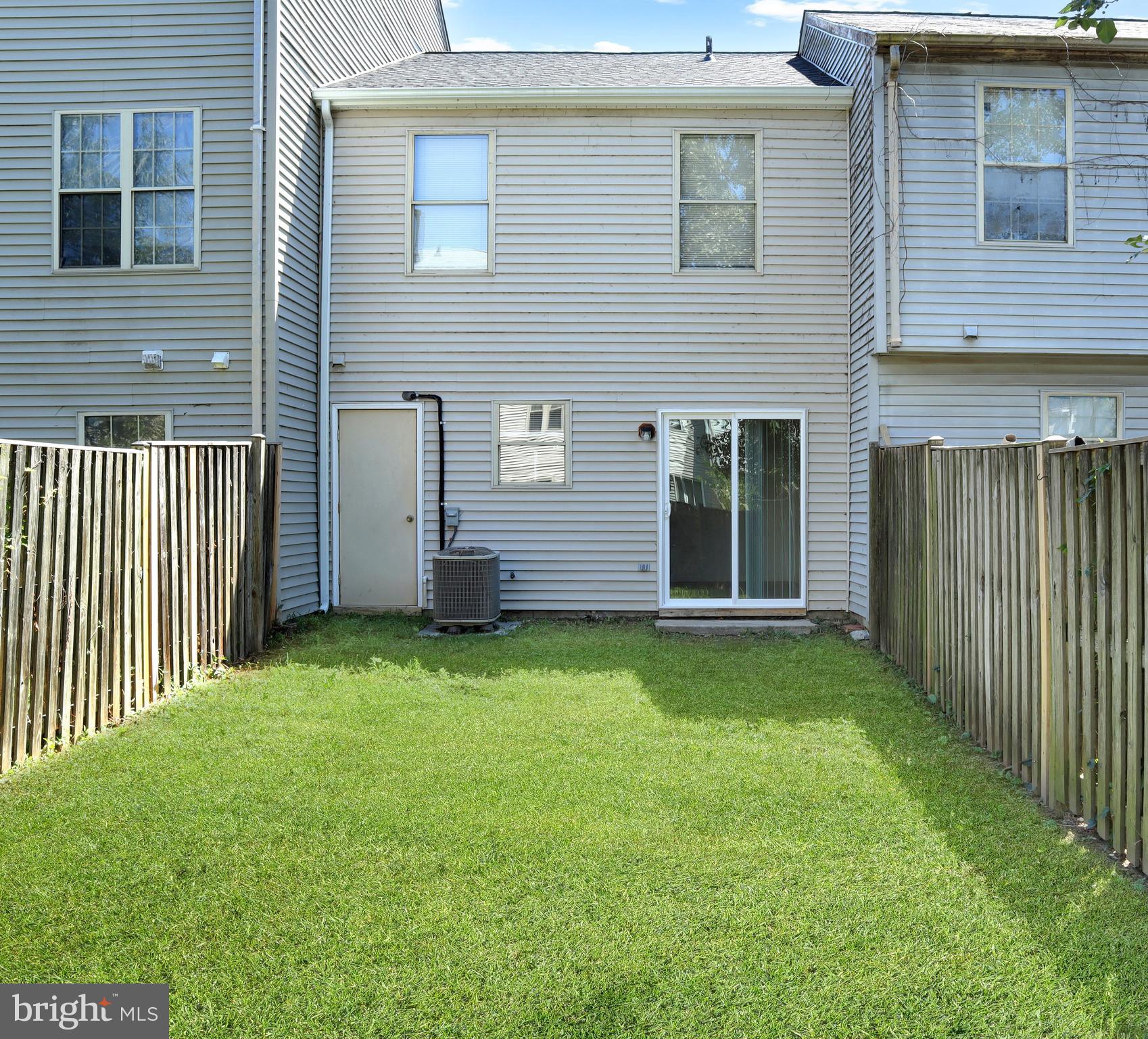 RIVERSIDE RUN - Residential