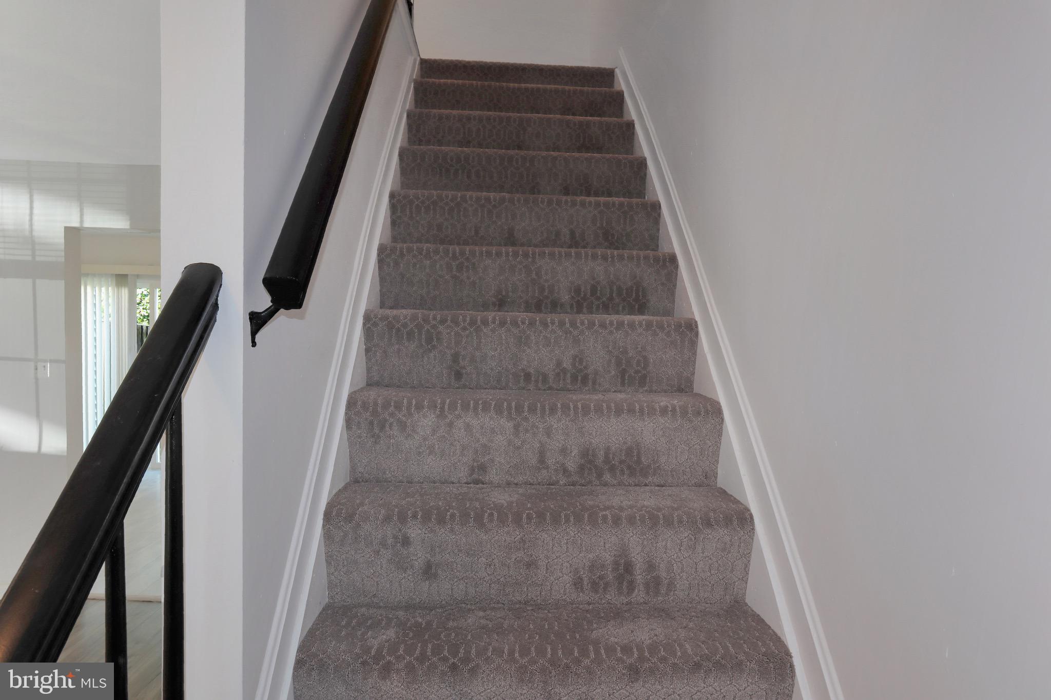 RIVERSIDE RUN - Residential