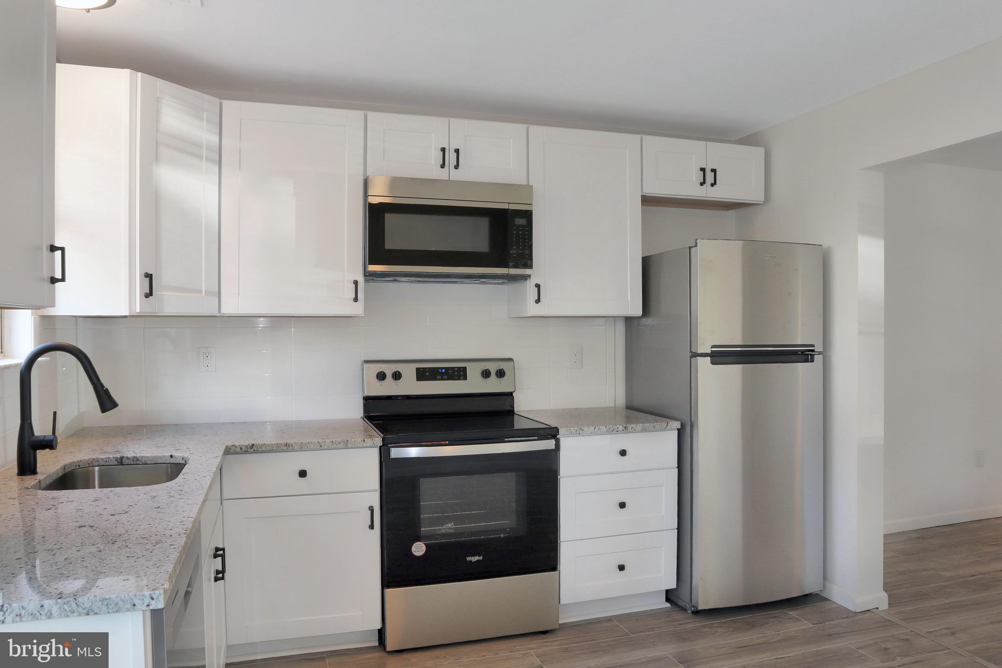 RIVERSIDE RUN - Residential