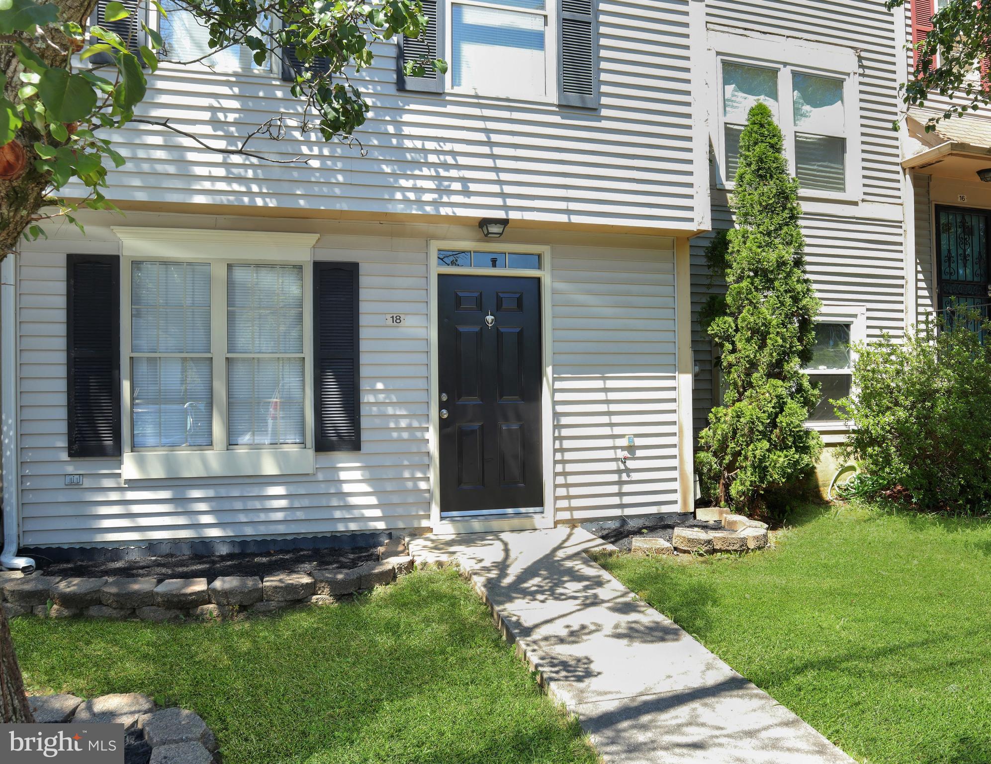 RIVERSIDE RUN - Residential