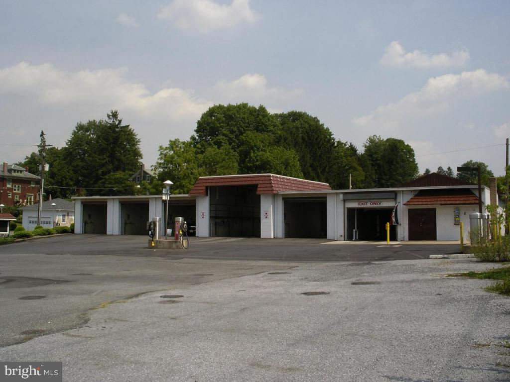 ELIZABETHTOWN - Commercial Sale
