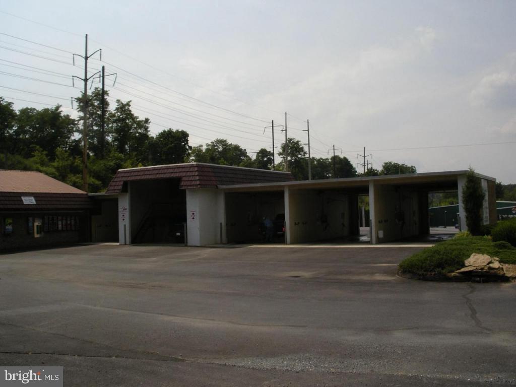 ELIZABETHTOWN - Commercial Sale