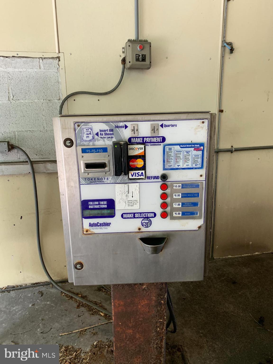 ELIZABETHTOWN - Commercial Sale