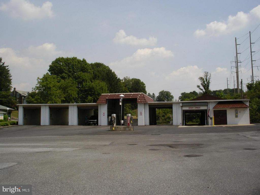 ELIZABETHTOWN - Commercial Sale