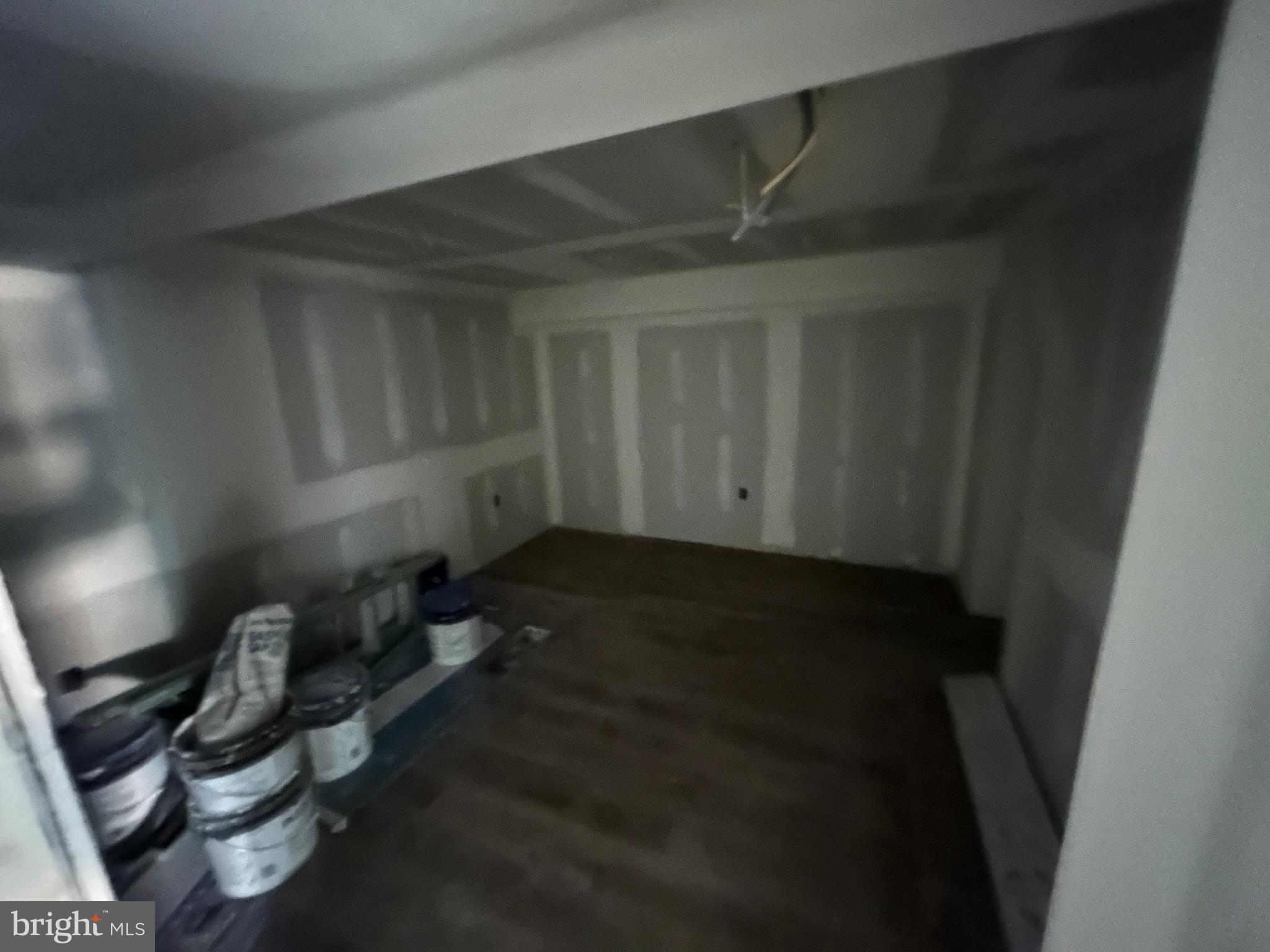 GARDEN CITY - Residential