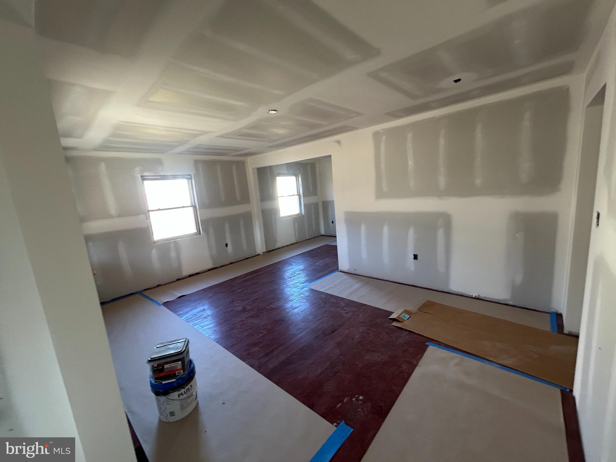 GARDEN CITY - Residential