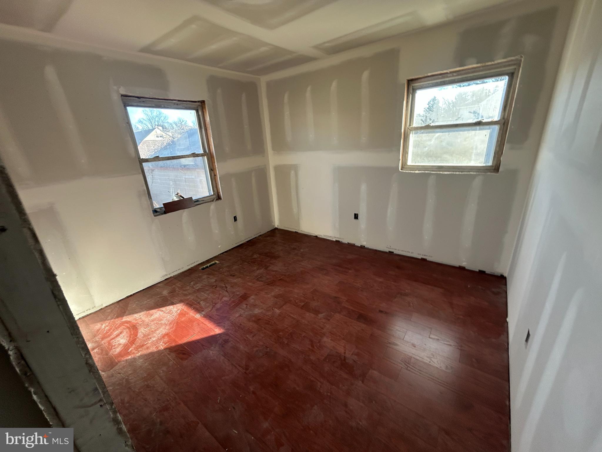 GARDEN CITY - Residential