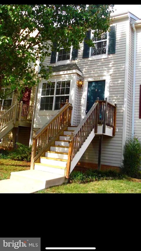 Photo of 14304 Newbern Loop, GAINESVILLE, VA 20155 (MLS # VAPW2104810)