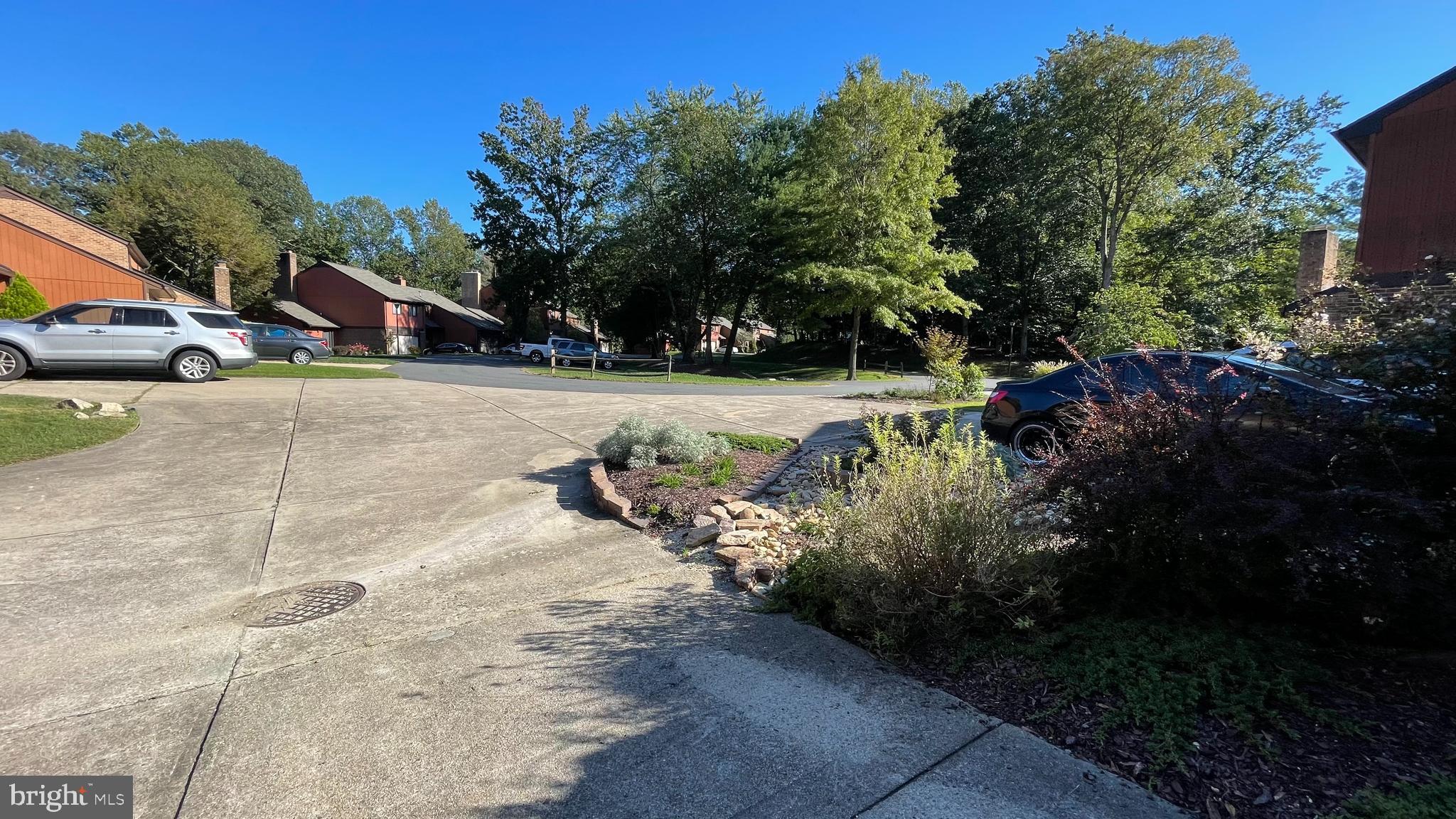 LAKE RIDGE - Residential