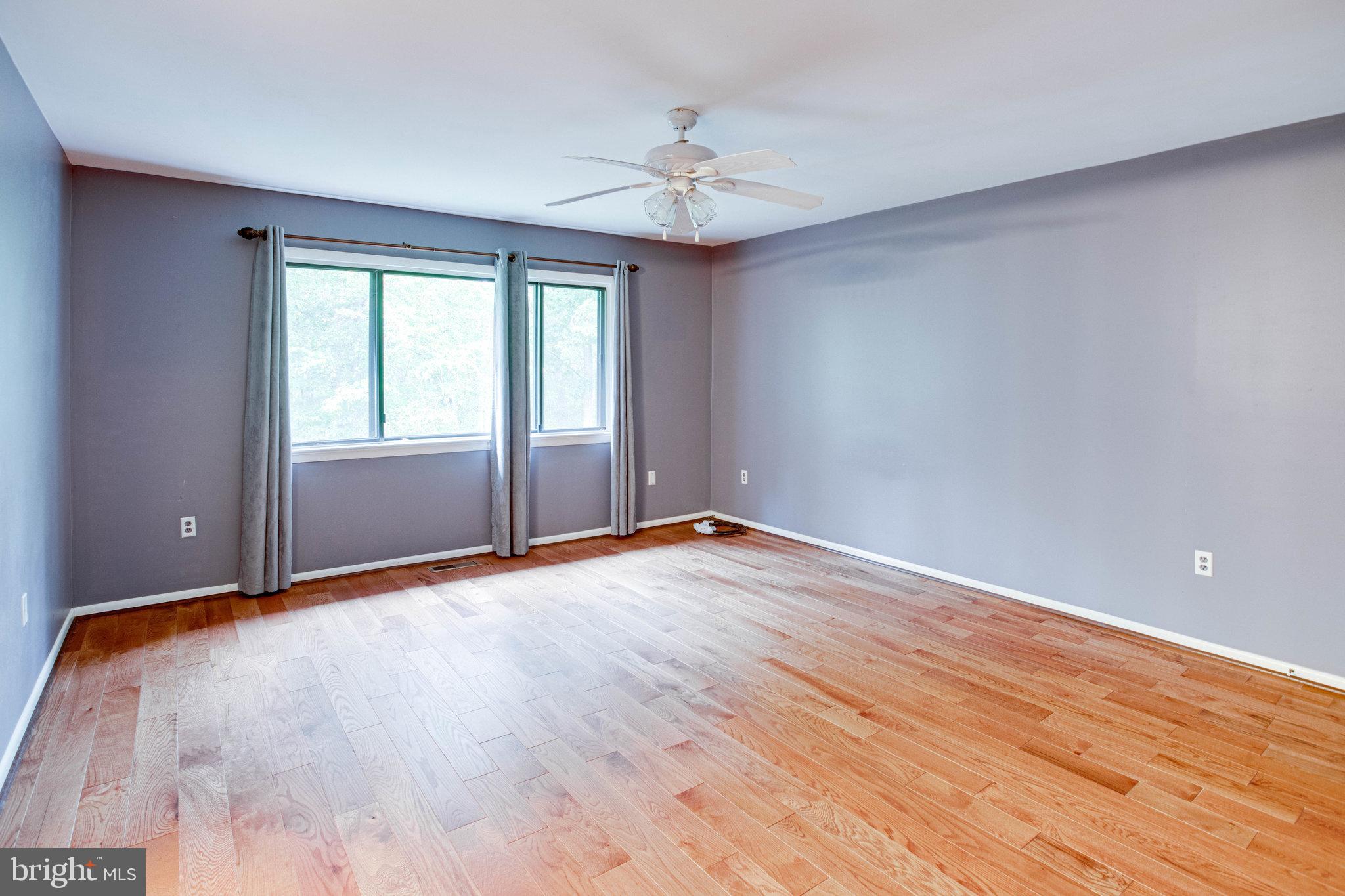 LAKE RIDGE - Residential