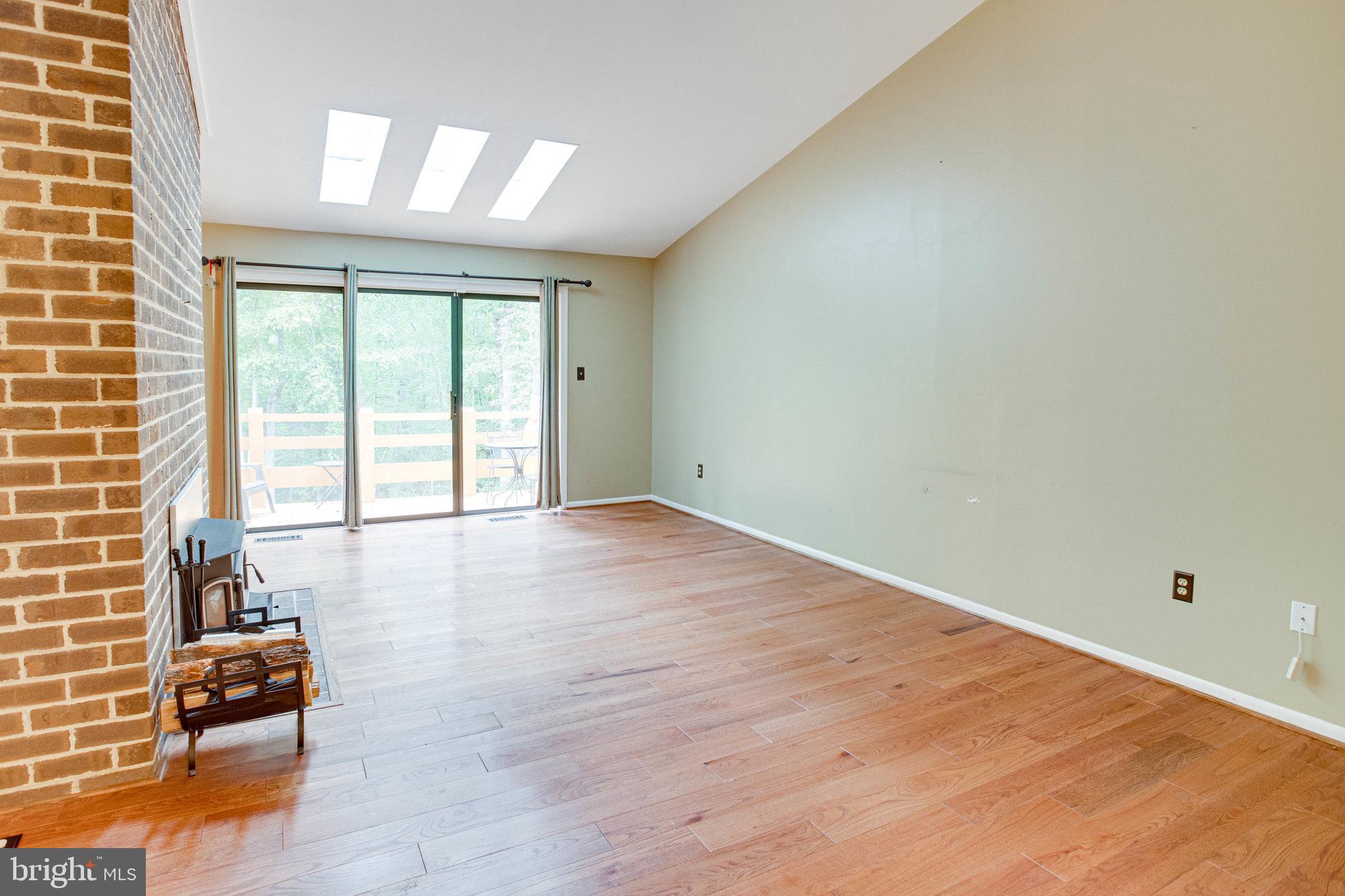 LAKE RIDGE - Residential