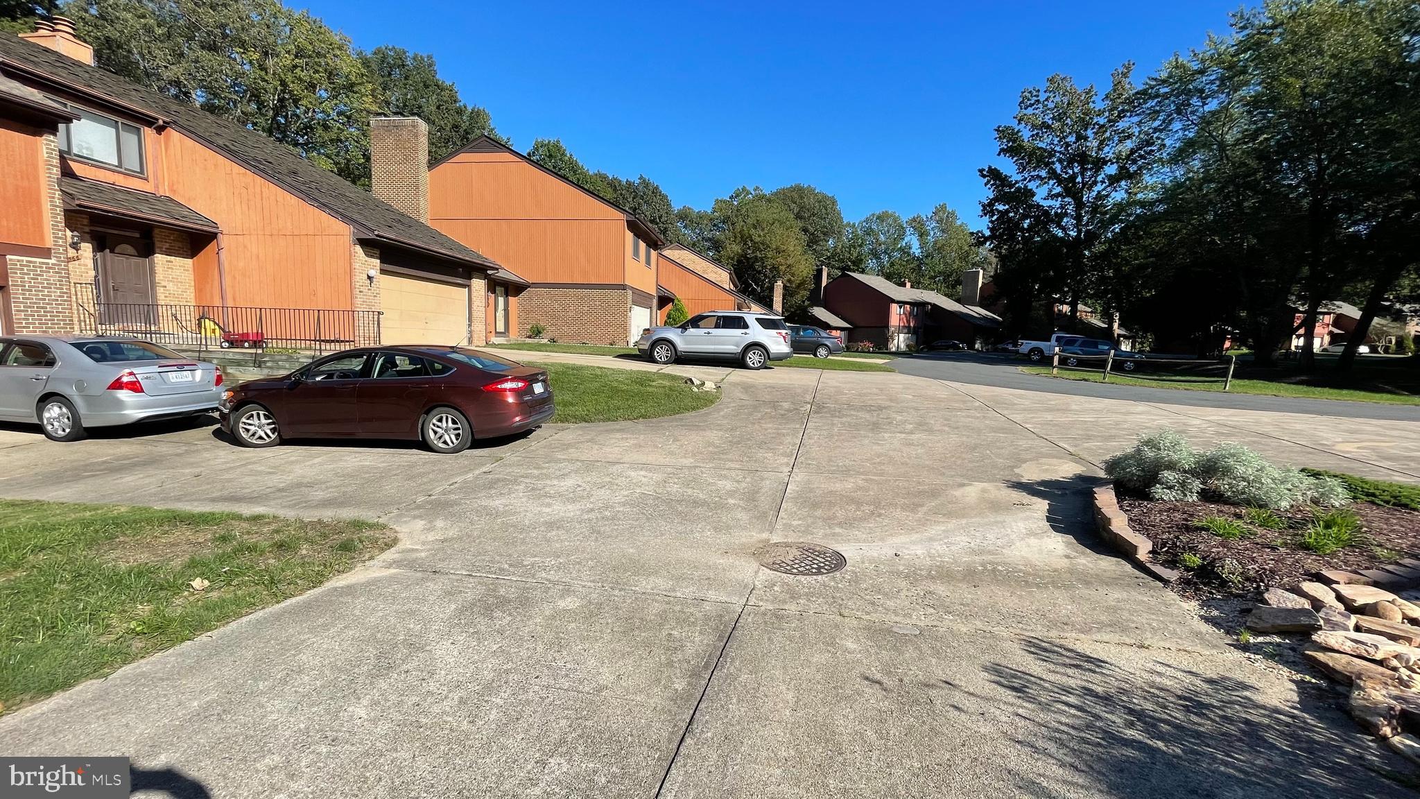 LAKE RIDGE - Residential