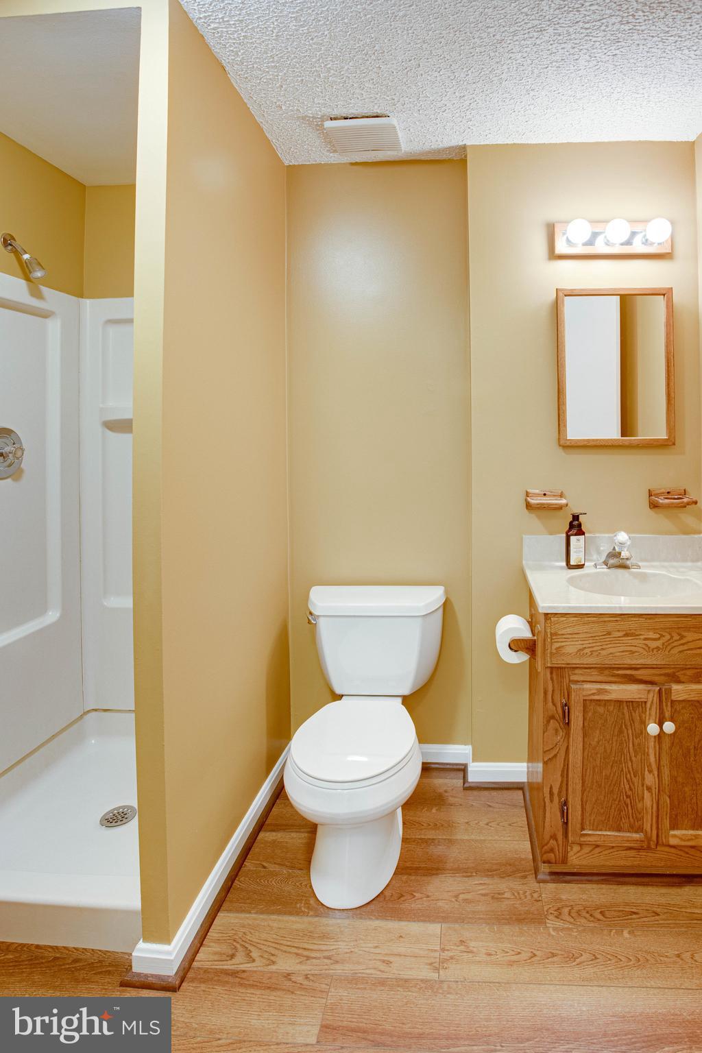 LAKE RIDGE - Residential