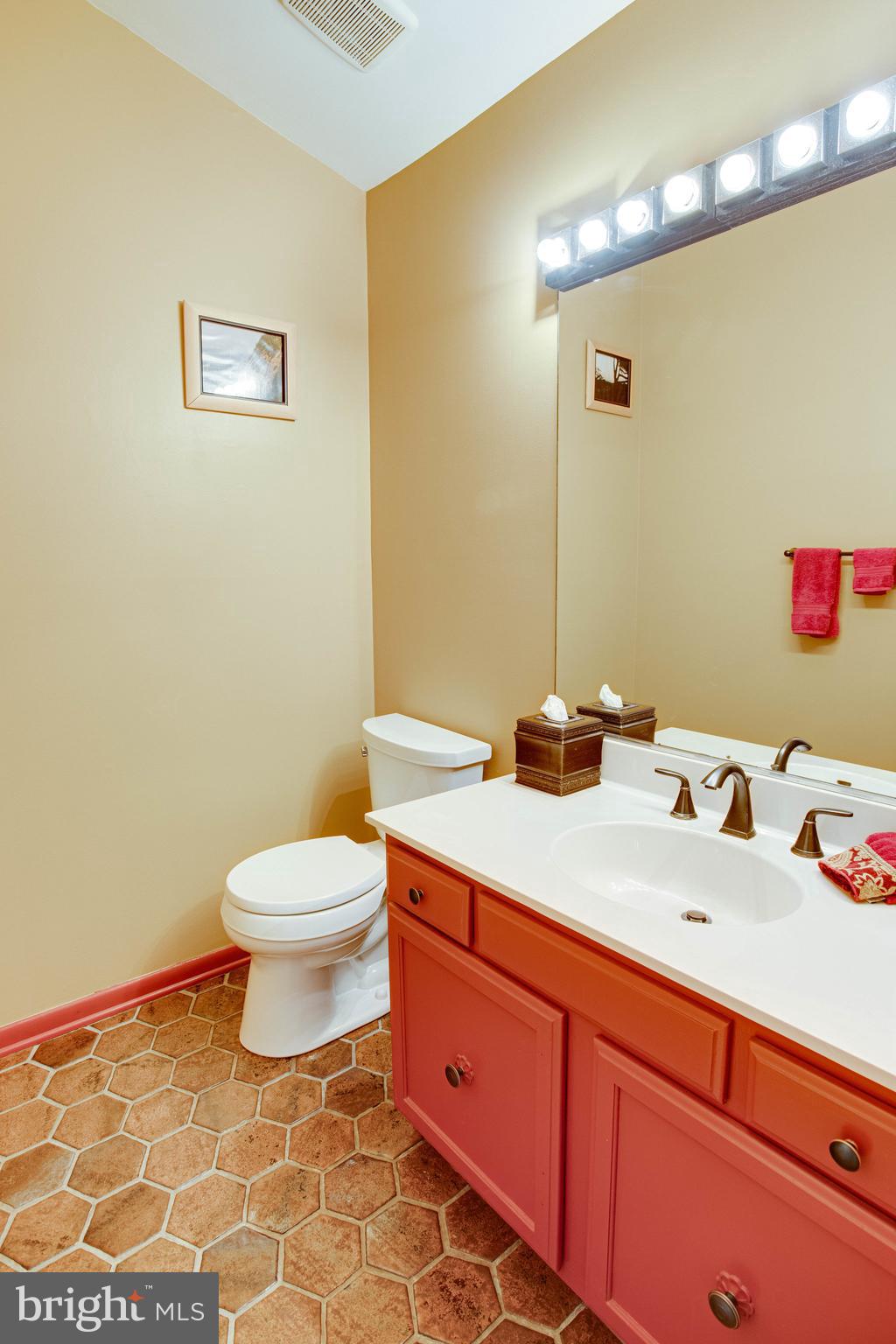 LAKE RIDGE - Residential