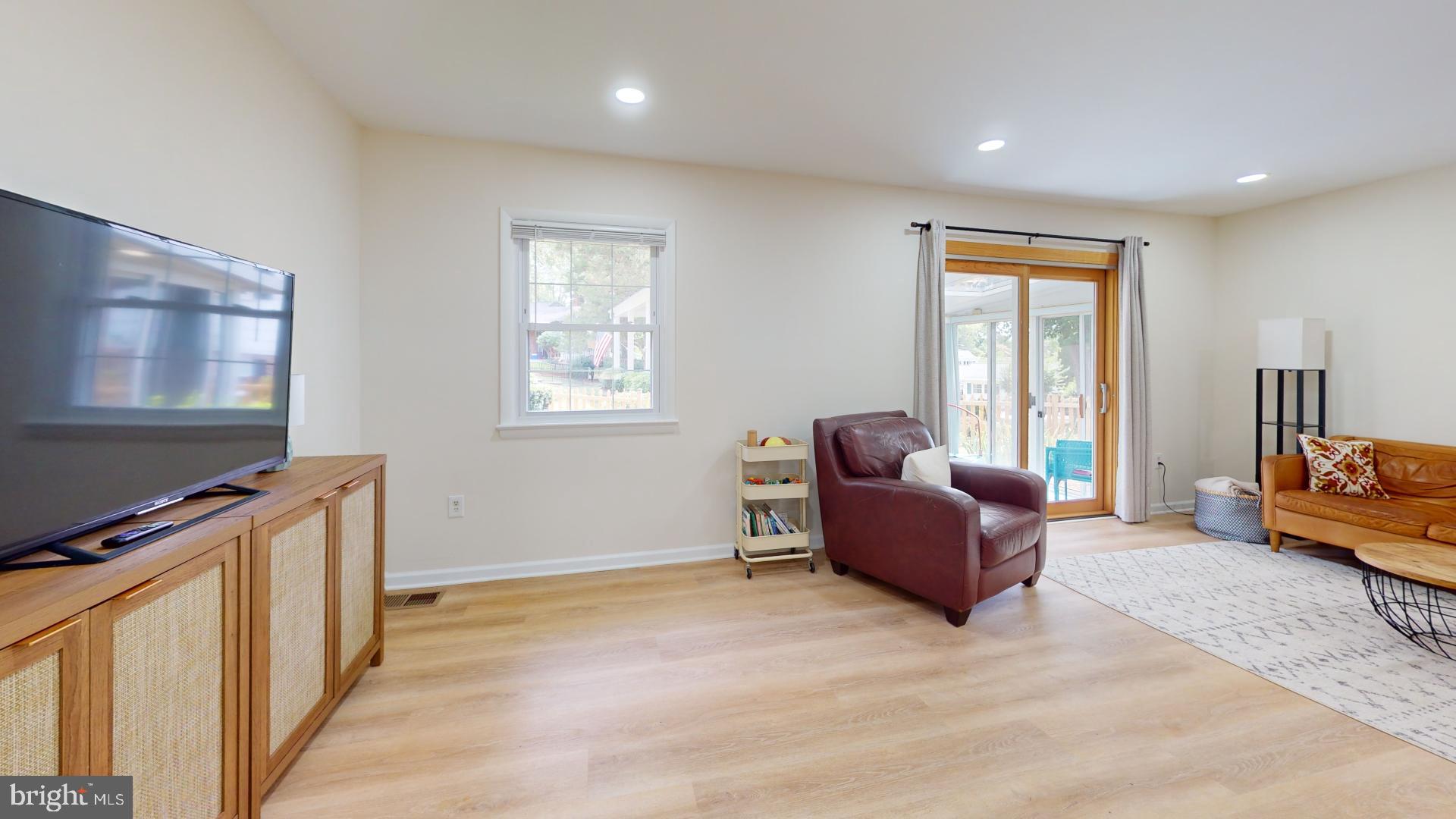 HAYFIELD FARM - Residential Lease