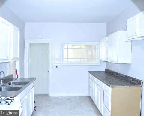 90 E State Street, Camden, NJ 08105 - MLS#: NJCD2091810