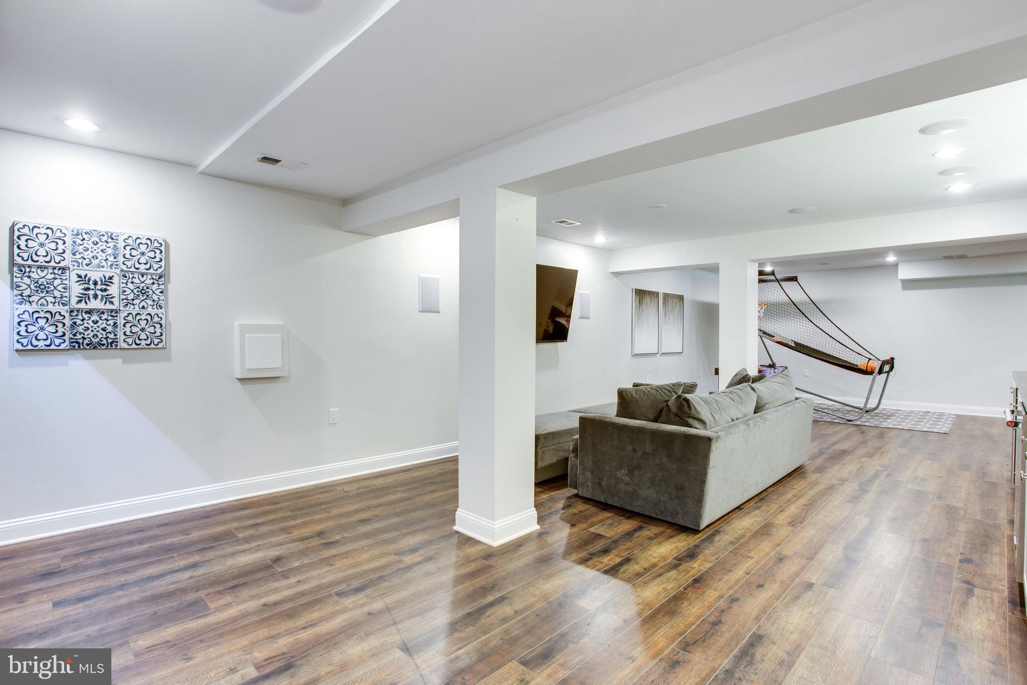 HAMLET - Residential