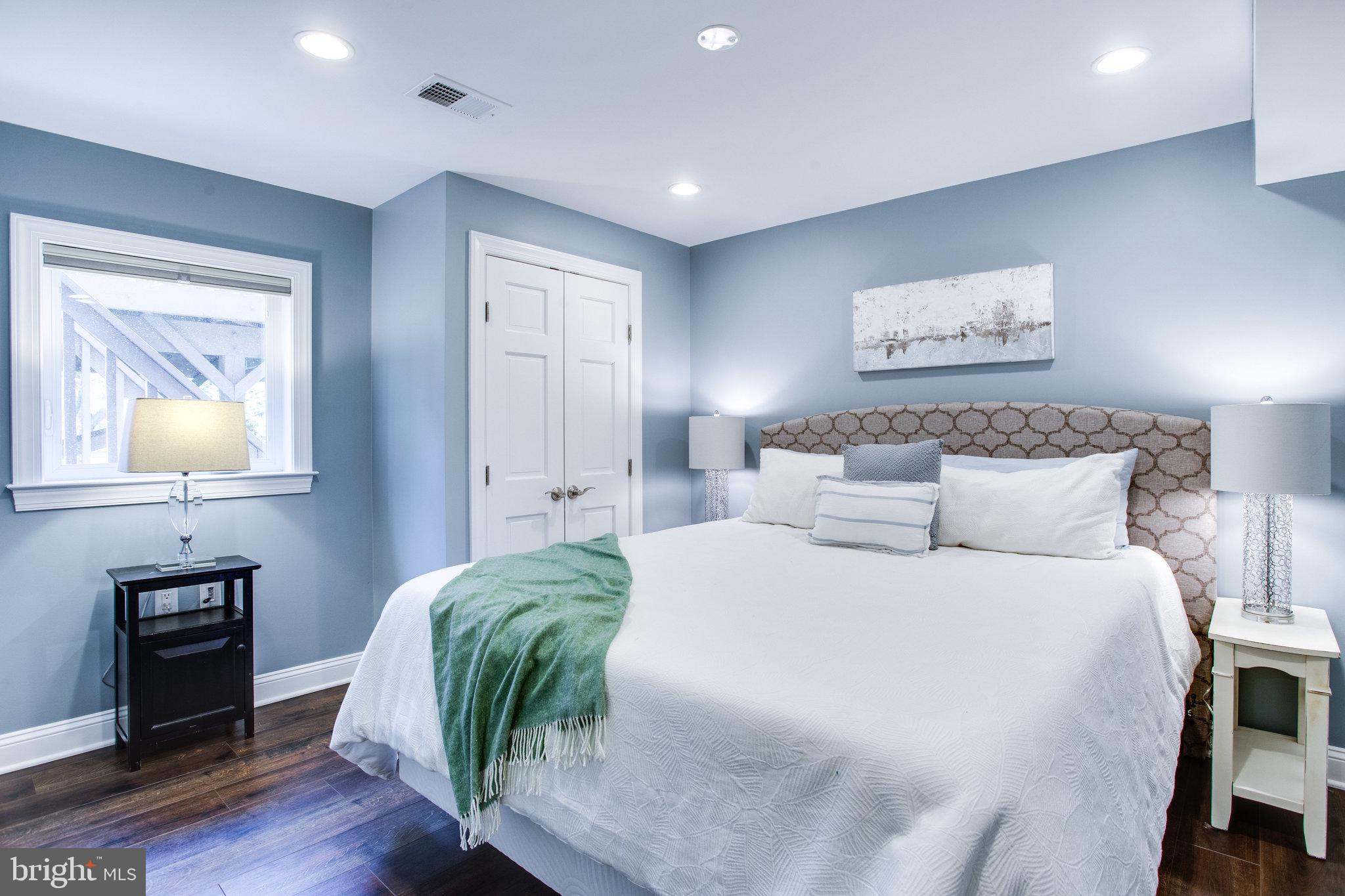 HAMLET - Residential